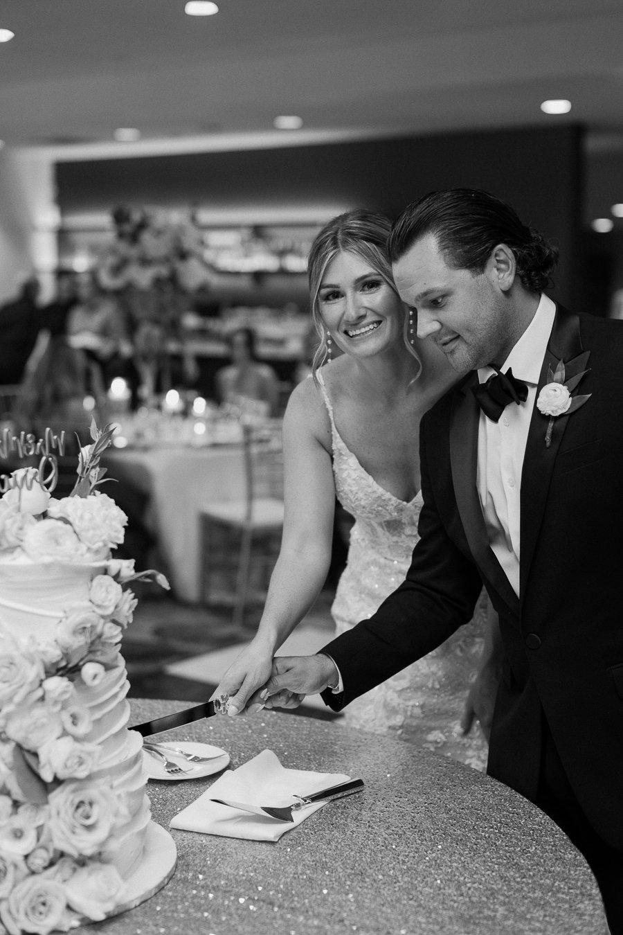 walnut-creek-country-club-wedding-south-lyon-michigan-275.jpg