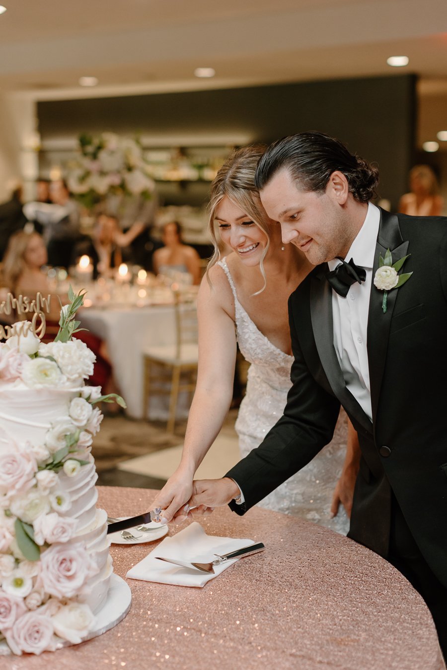 walnut-creek-country-club-wedding-south-lyon-michigan-276.jpg