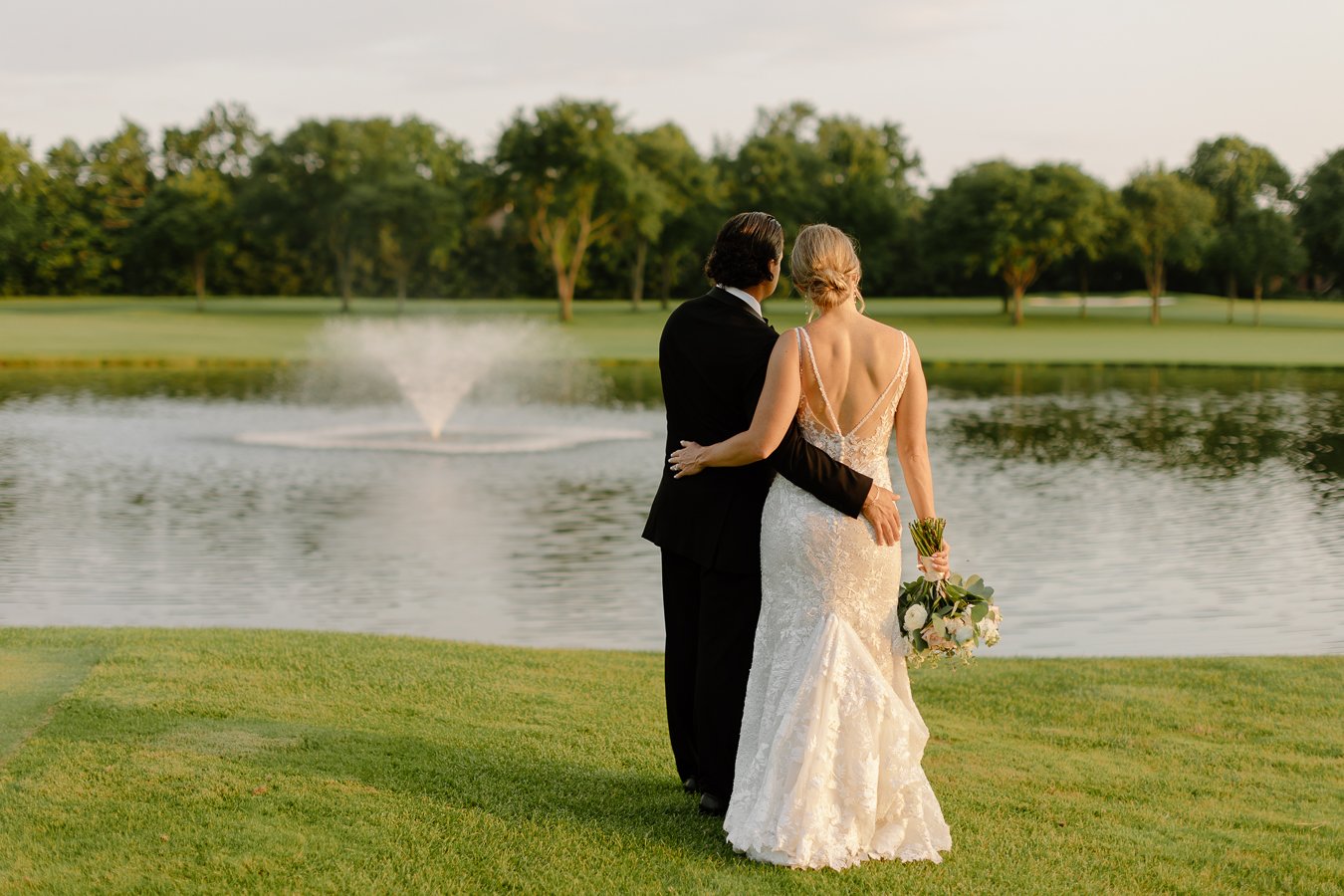 walnut-creek-country-club-wedding-south-lyon-michigan-302.jpg