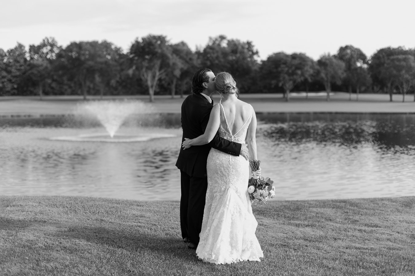 walnut-creek-country-club-wedding-south-lyon-michigan-303.jpg