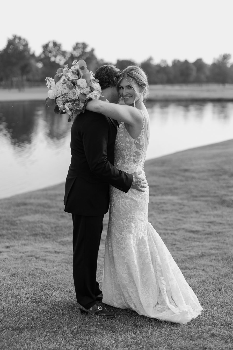 walnut-creek-country-club-wedding-south-lyon-michigan-308.jpg