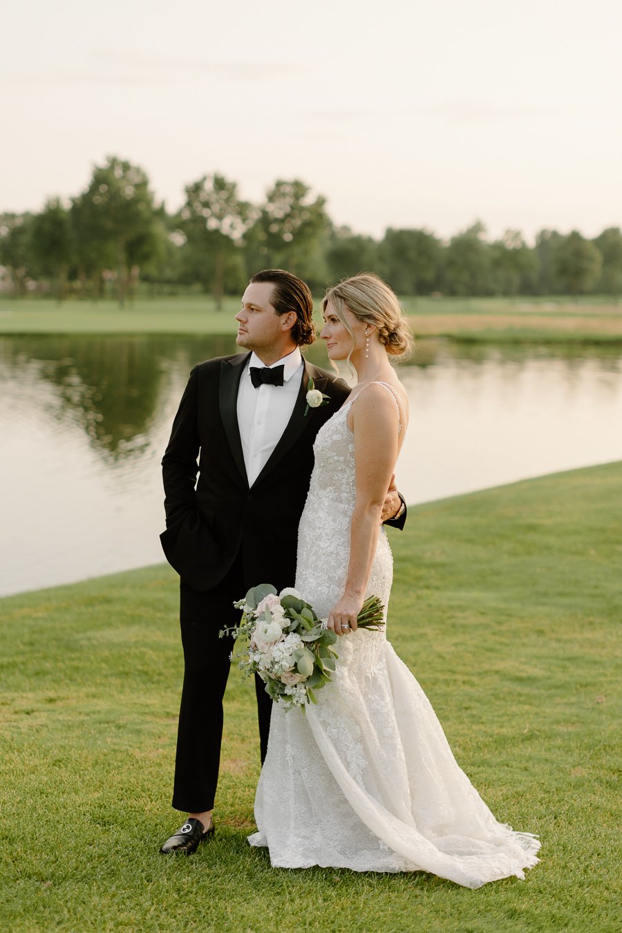 walnut-creek-country-club-wedding-south-lyon-michigan-313.jpg