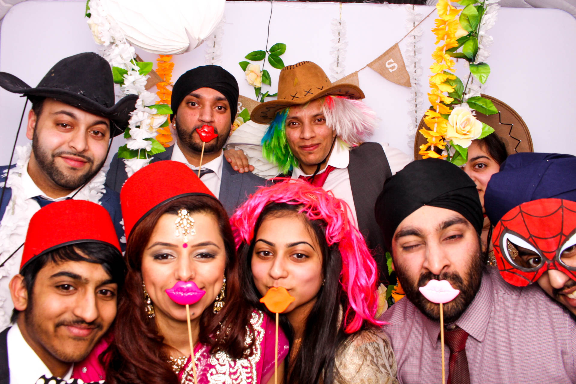 www.fotoauto.co photo booth hire-101.jpg
