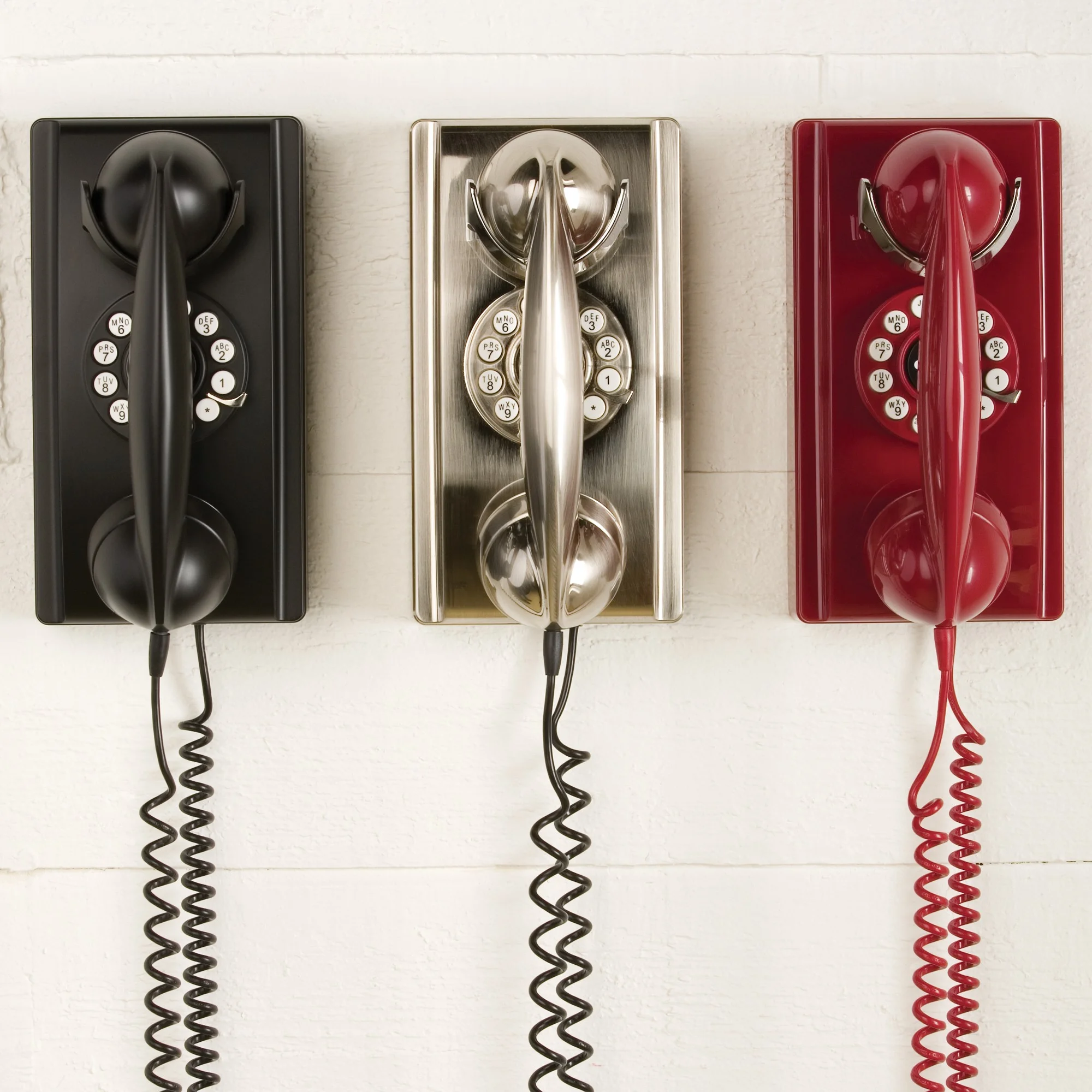vintage_wall_phone.jpg