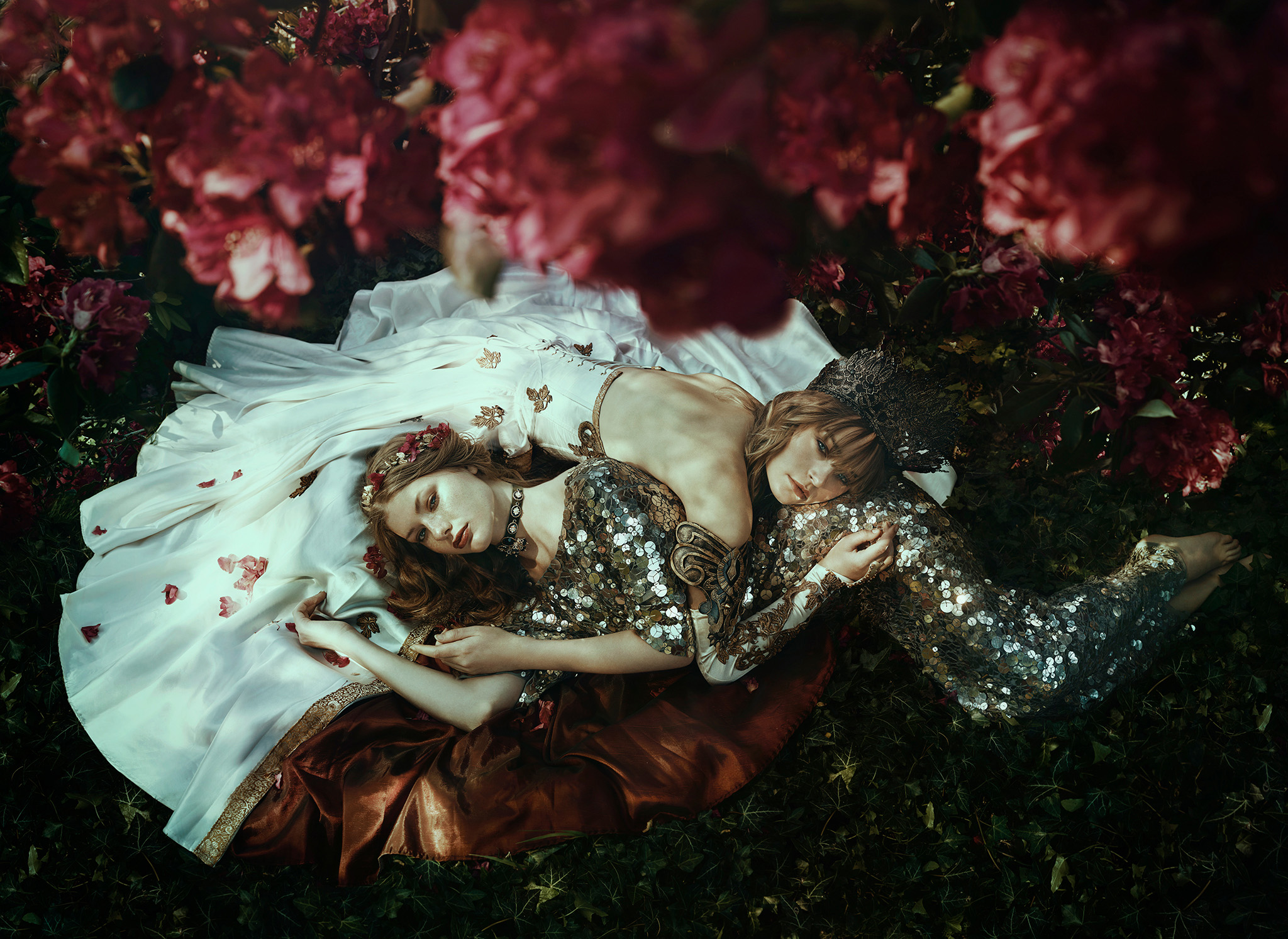 bella-kotak-pratik-naik-solstice-retouch-fairytales-fae-faerie-disney-magical-nymphs-queens-preraphelite-fantasy-fairytale-floral-flowers-portrait-copenhagen-workshop-palace-gardens-flora-photoshop-magic-photography-portrait-queens-royal-royalty-regal.jpg