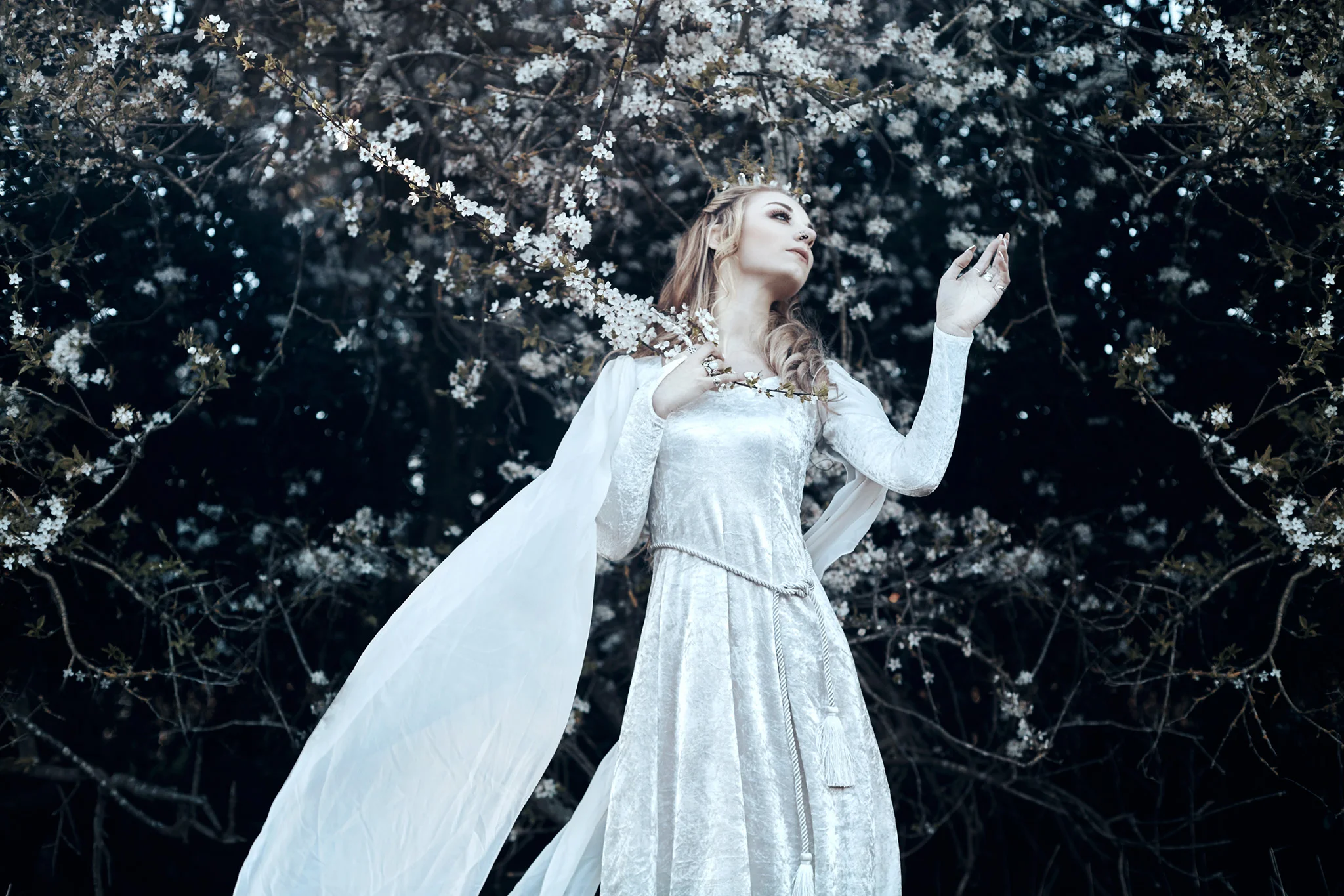 bella_kotak_fairytale-fashion-fantasy-photography-tolkien-lord-of-the-rings-inspired-shotover-oxford-8.jpg