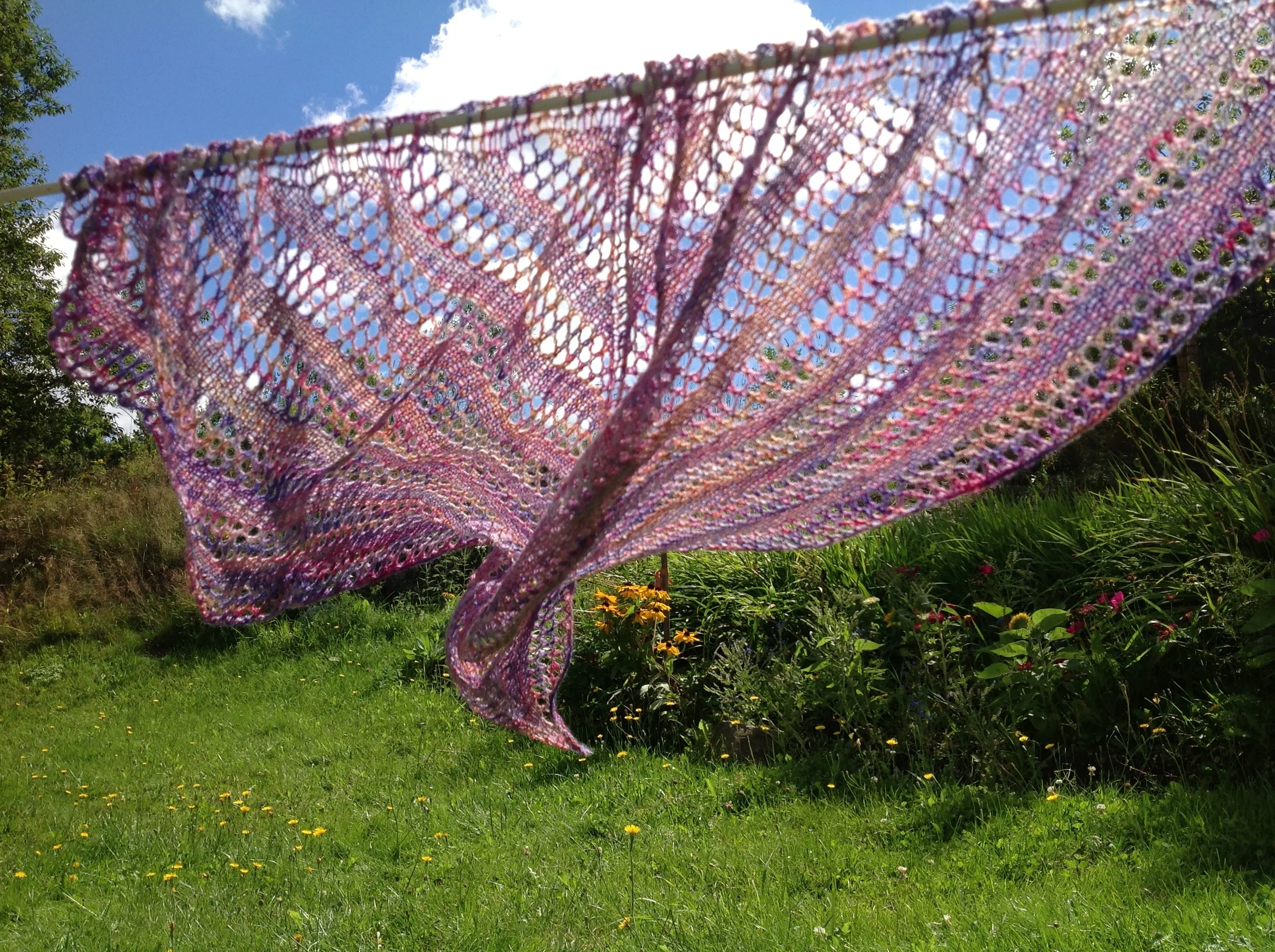 Linen &amp; Lace shawl, pattern by India Tresselt