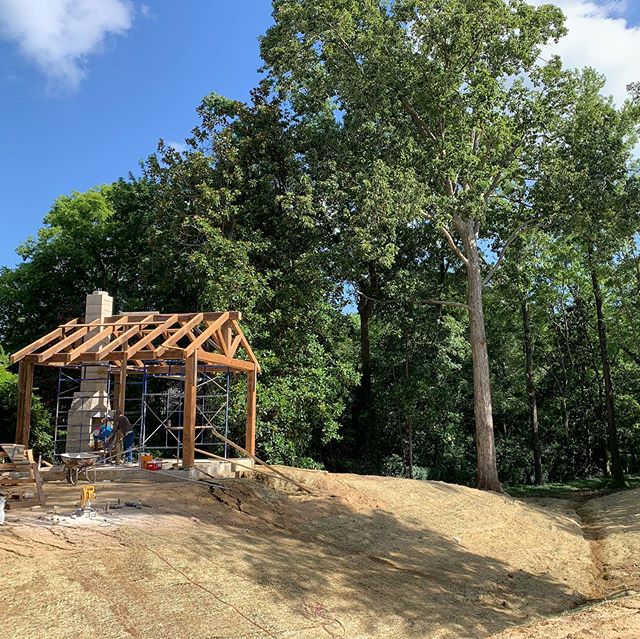 Blue skies...🎼🎶🎵 Timber framing and masonry are underway, along with grading and prep for the ravine at the Highland Residence.  More to come including a 2-level prayer garden, a custom iron bridge, and about 30,000 native plants! 💥 💥 💥 
#elsla