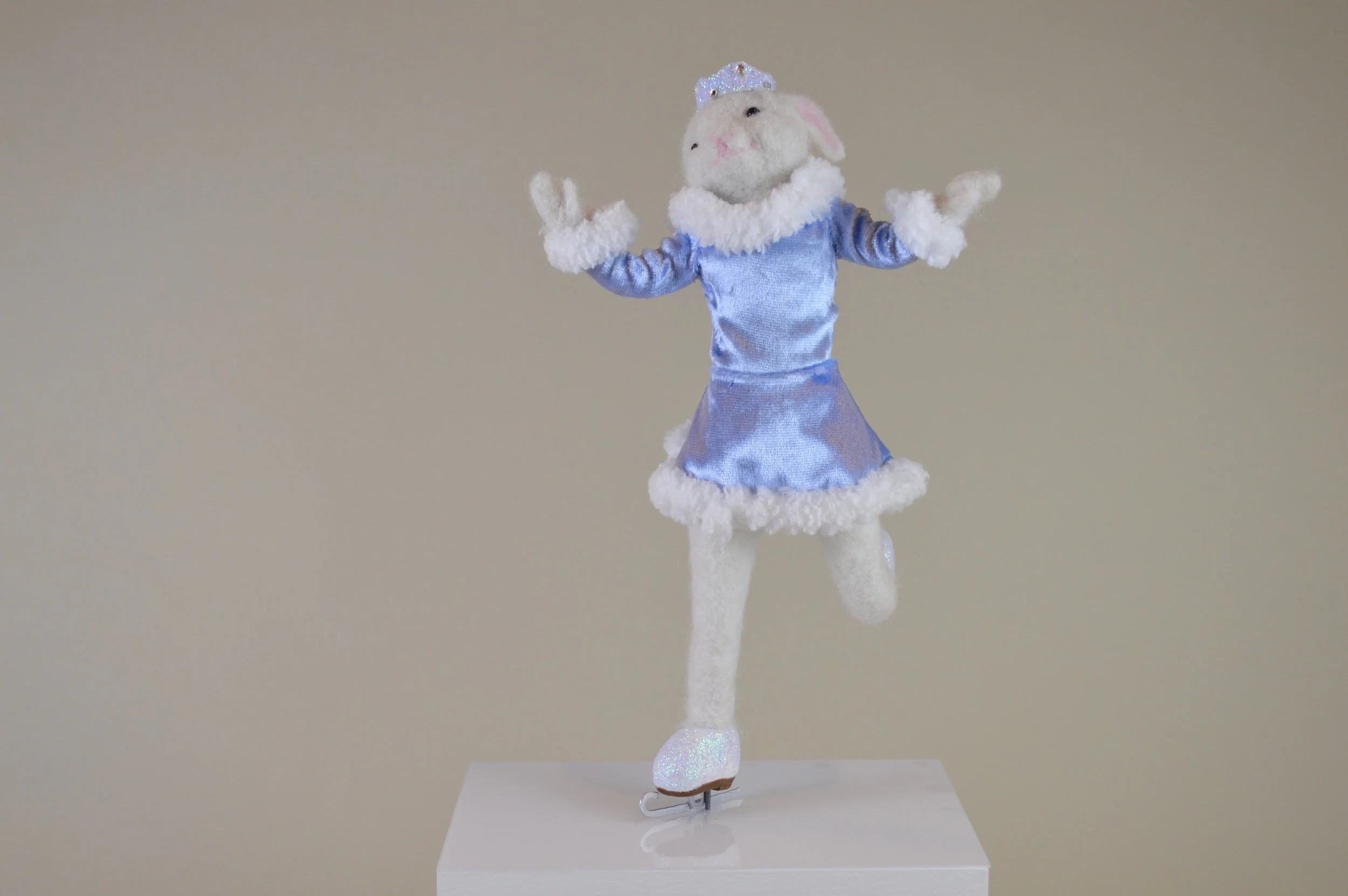Skating Kitty in Blue Close-Up.jpg