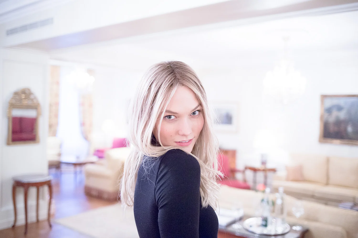 VogueFW1617s_1032_karlie.jpg