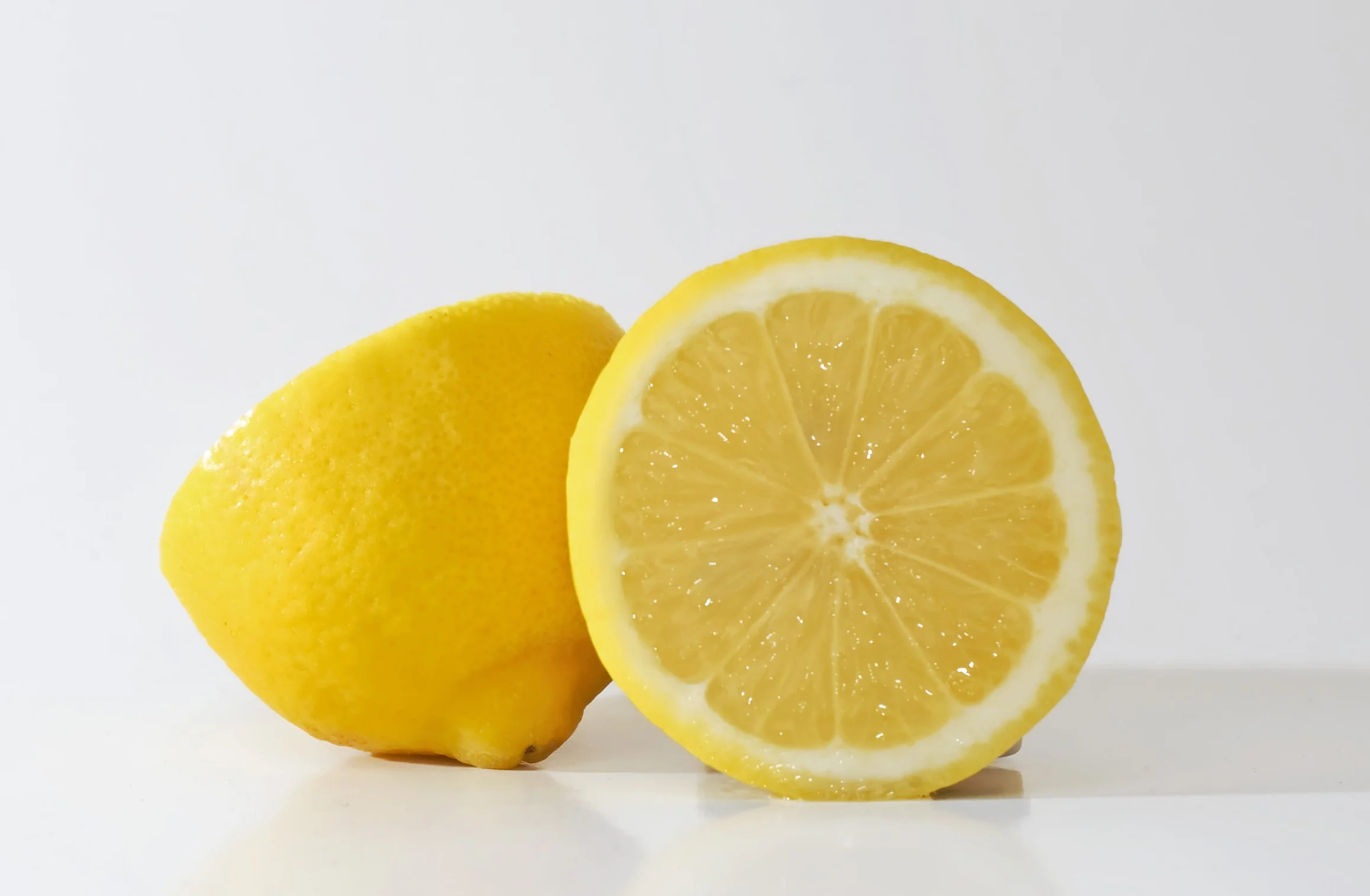 Yellow_lemons.jpg
