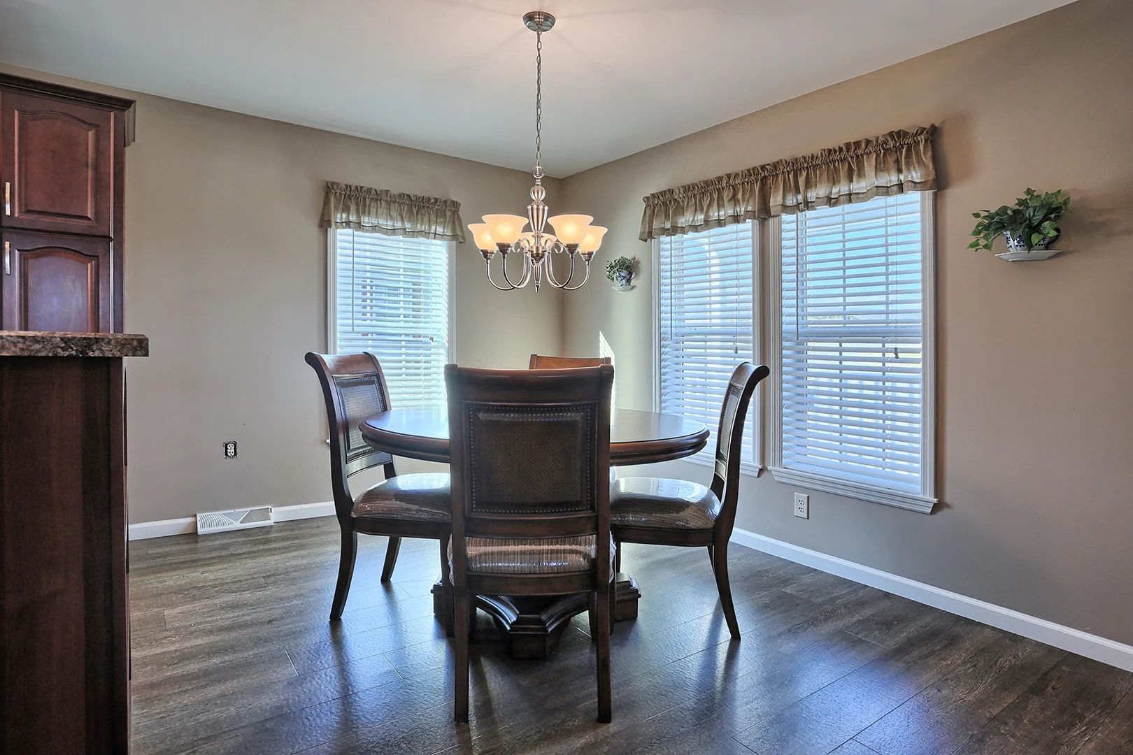 P27A8067-HDR(7).jpg