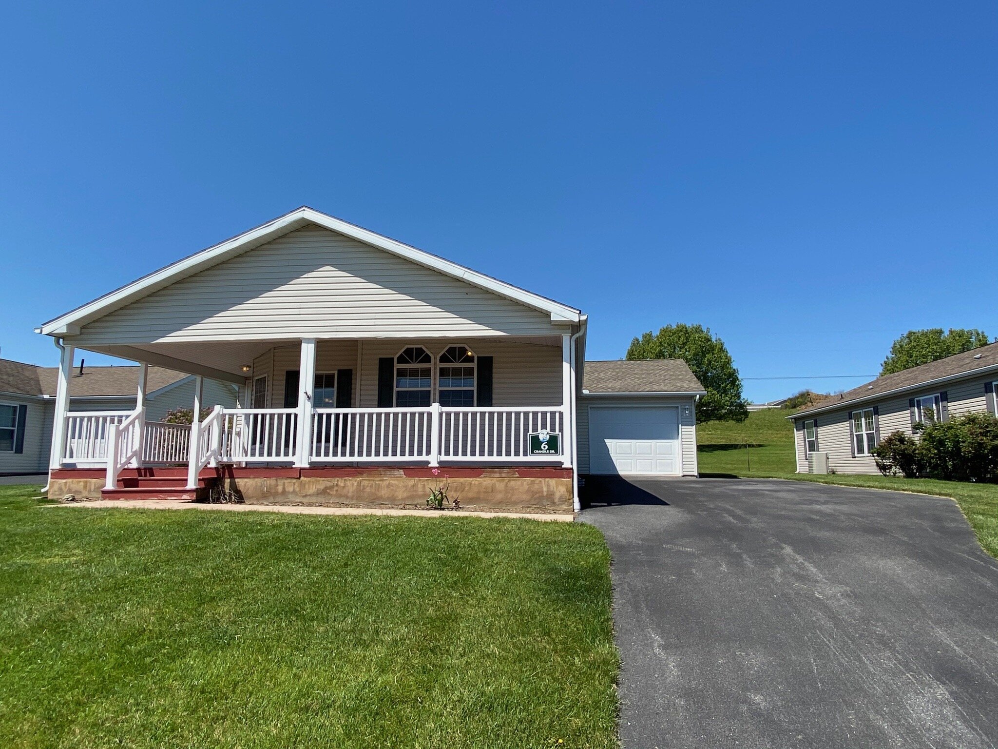6 Crandle Drive (Pre-Owned) - 16 of 17.jpeg