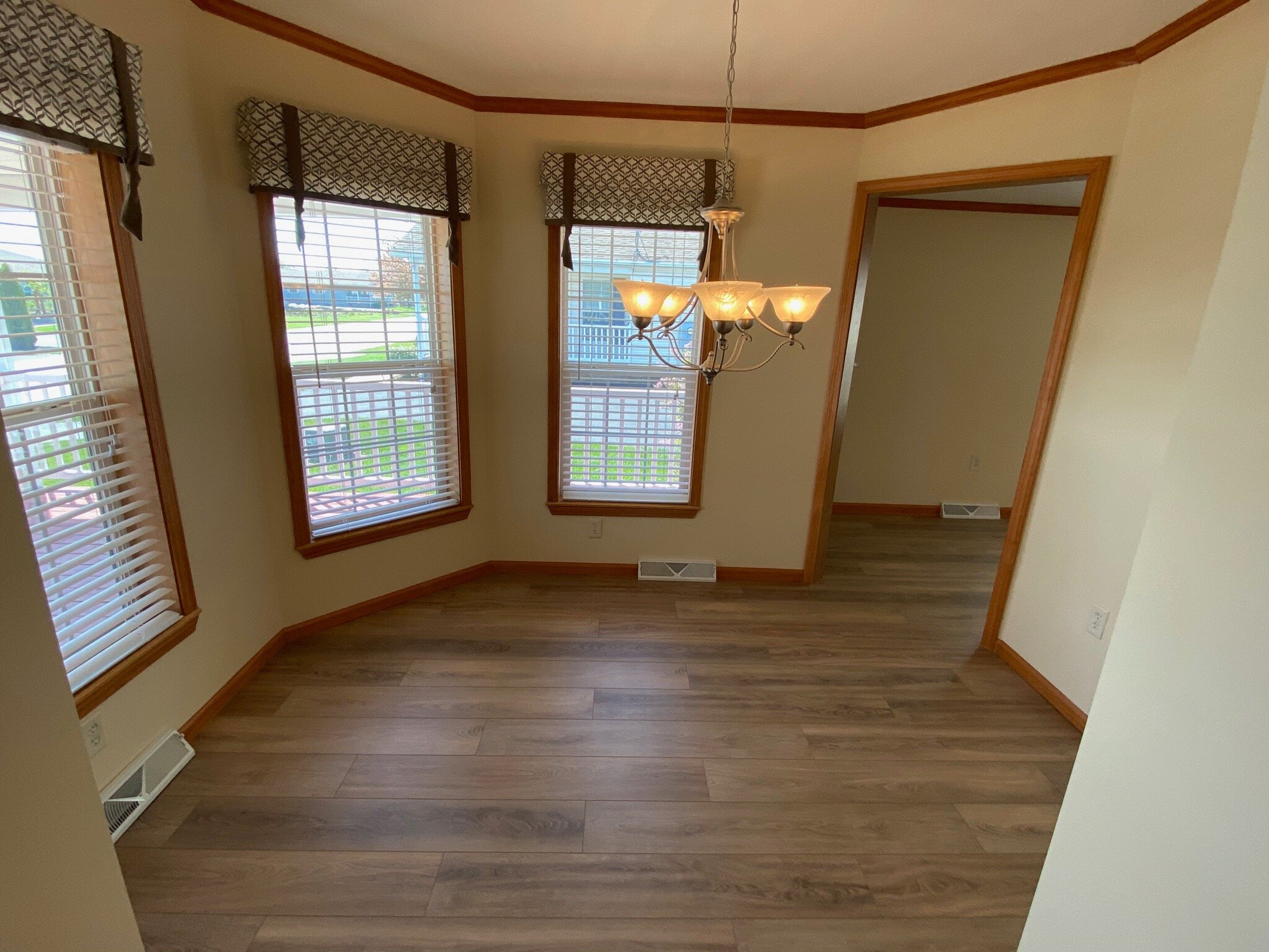 6 Crandle Drive (Pre-Owned) - 13 of 17.jpeg