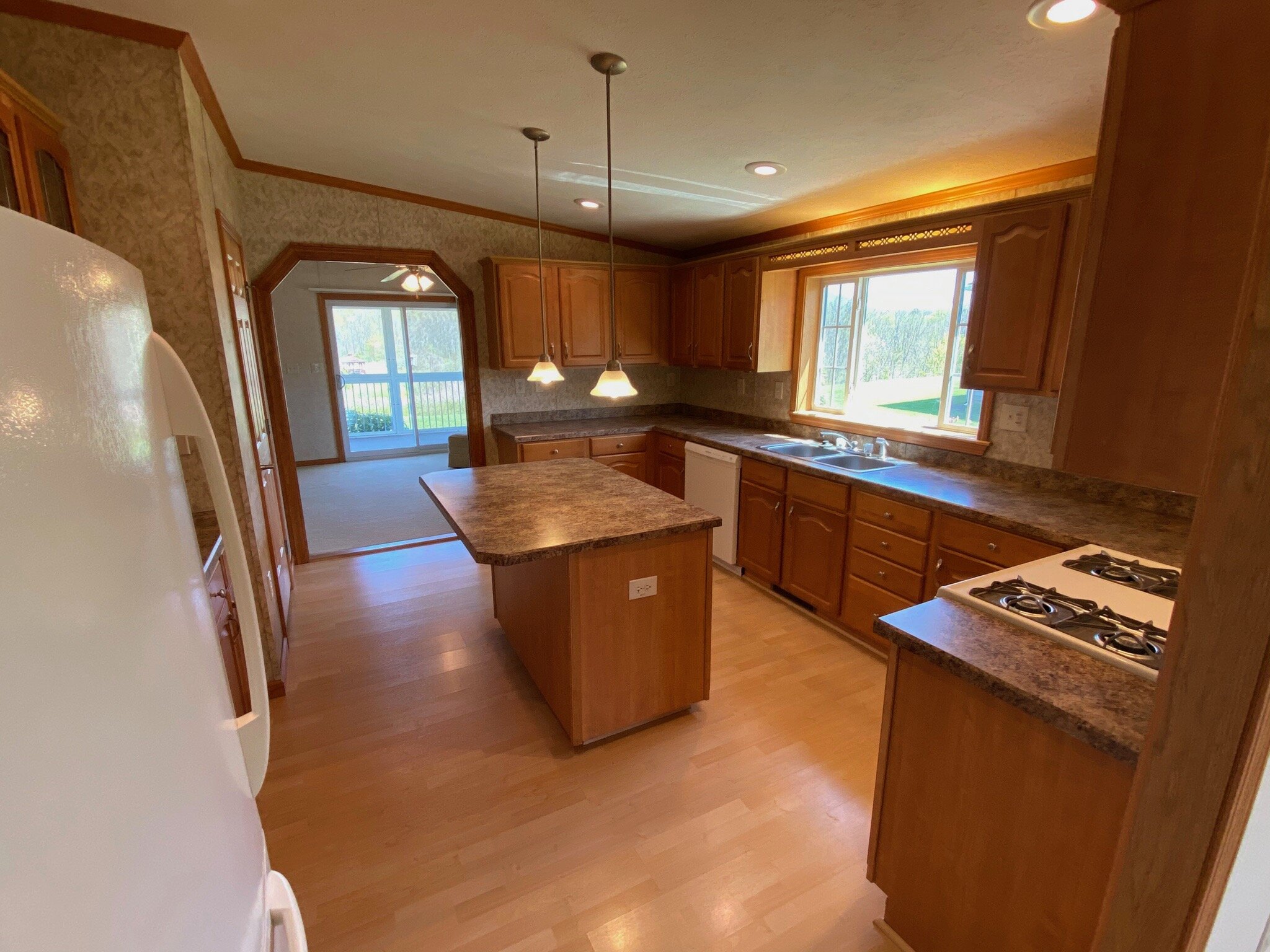 30 Adele Avenue (Pre-Owned) - 3 of 20.jpeg