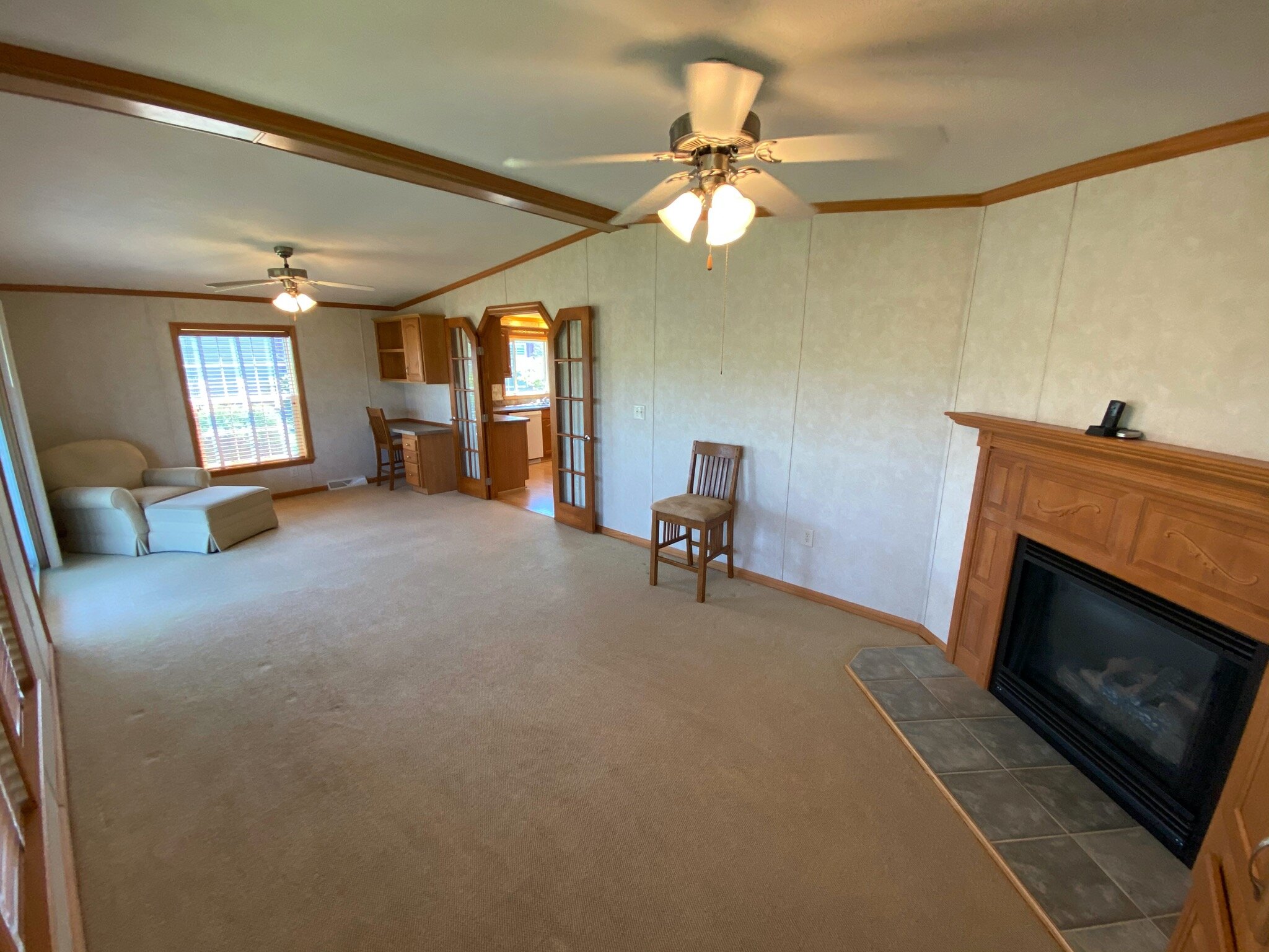 30 Adele Avenue (Pre-Owned) - 7 of 20.jpeg