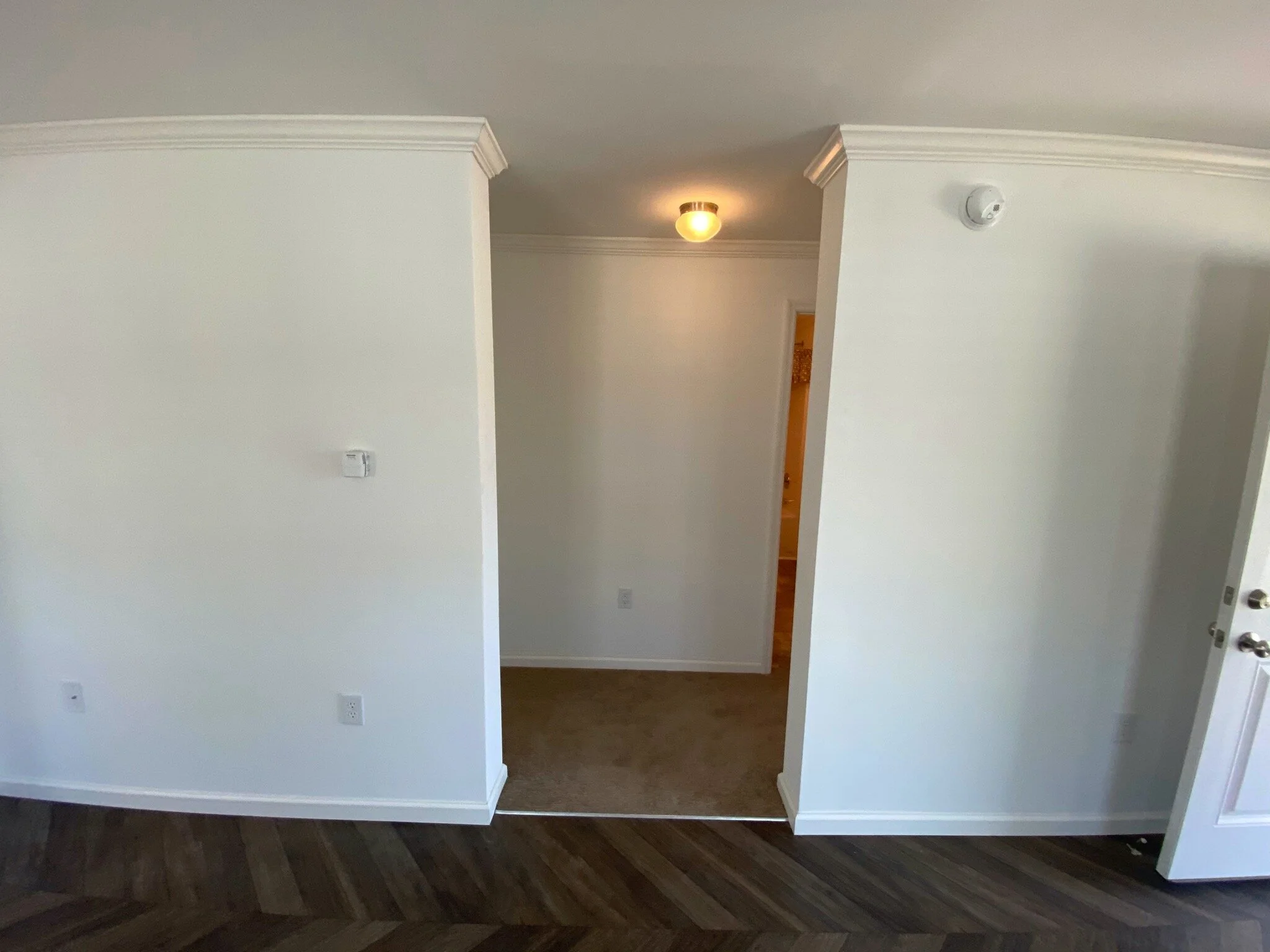 102 Glenridge Drive - 3 of 17.jpeg