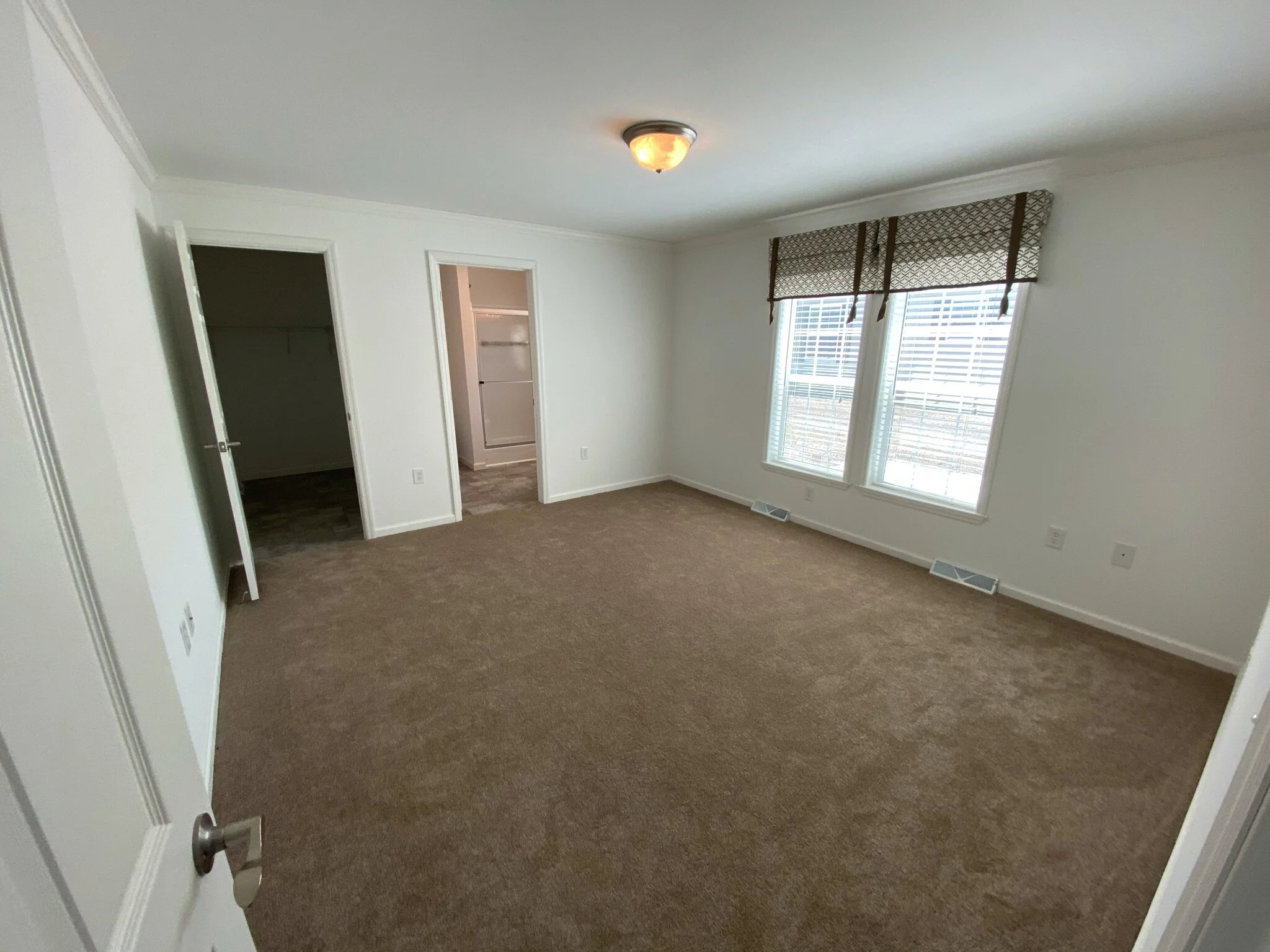 102 Glenridge Drive - 8 of 17.jpeg