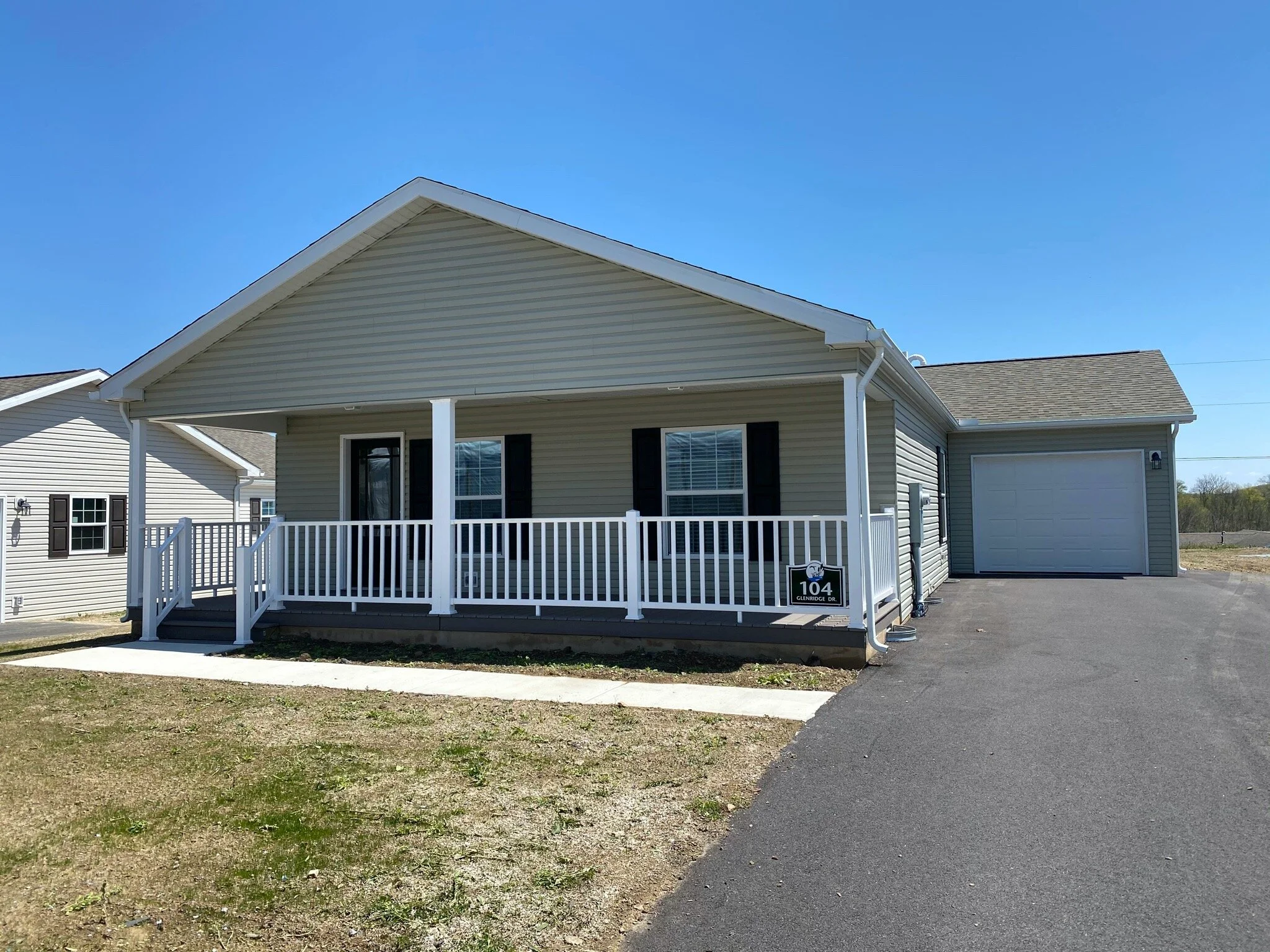 104 Glenridge Drive - 1 of 15.jpeg