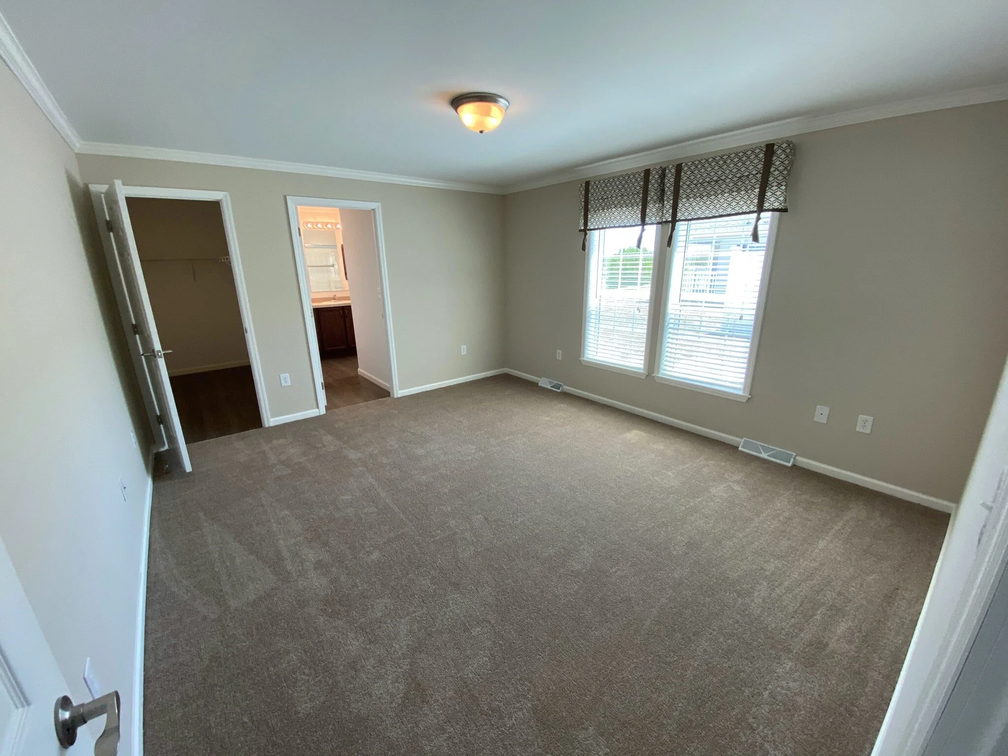 110 Glenridge Drive - 4 of 19.jpeg