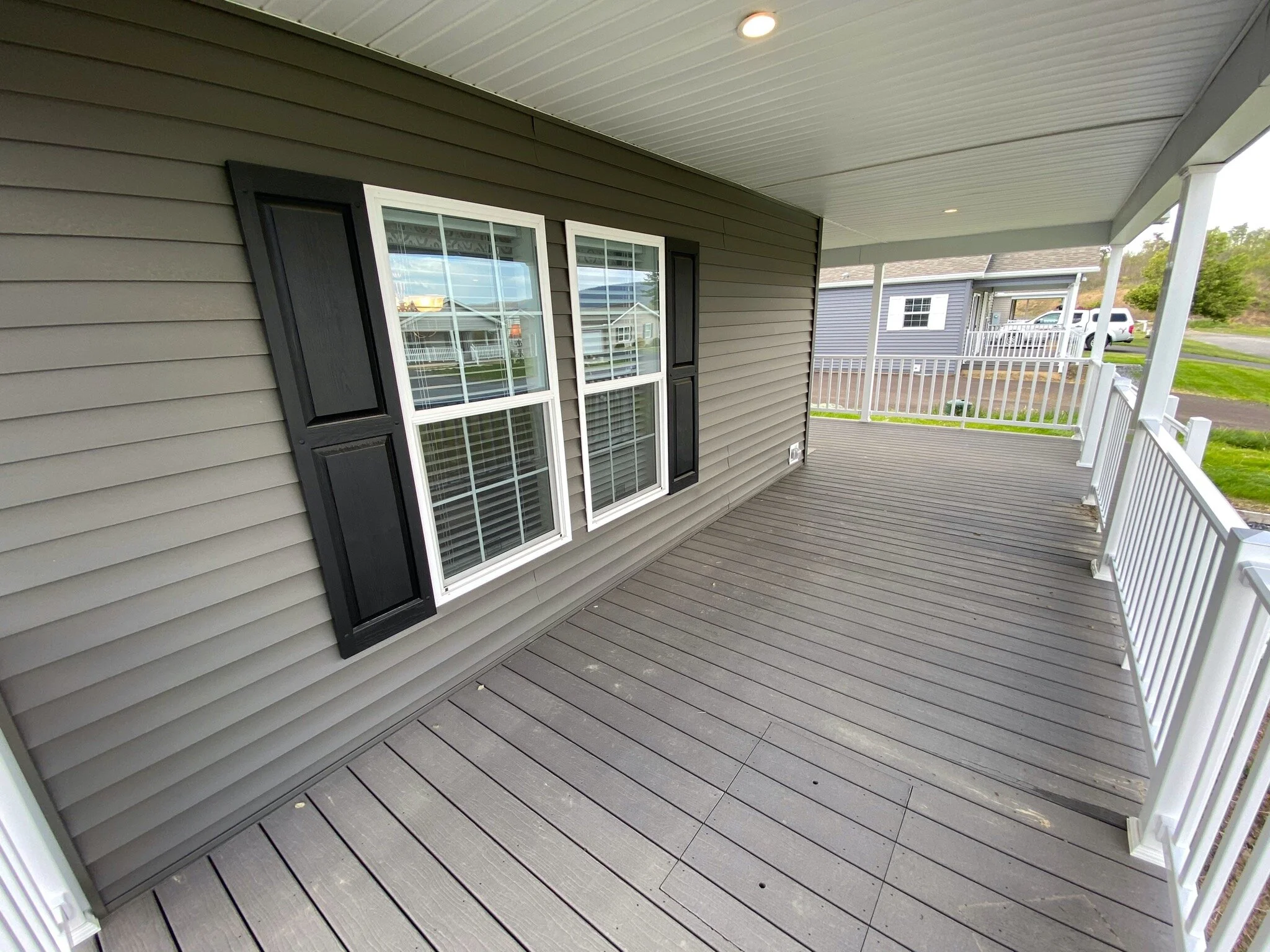 164 Glenridge Drive - 2 of 16.jpeg