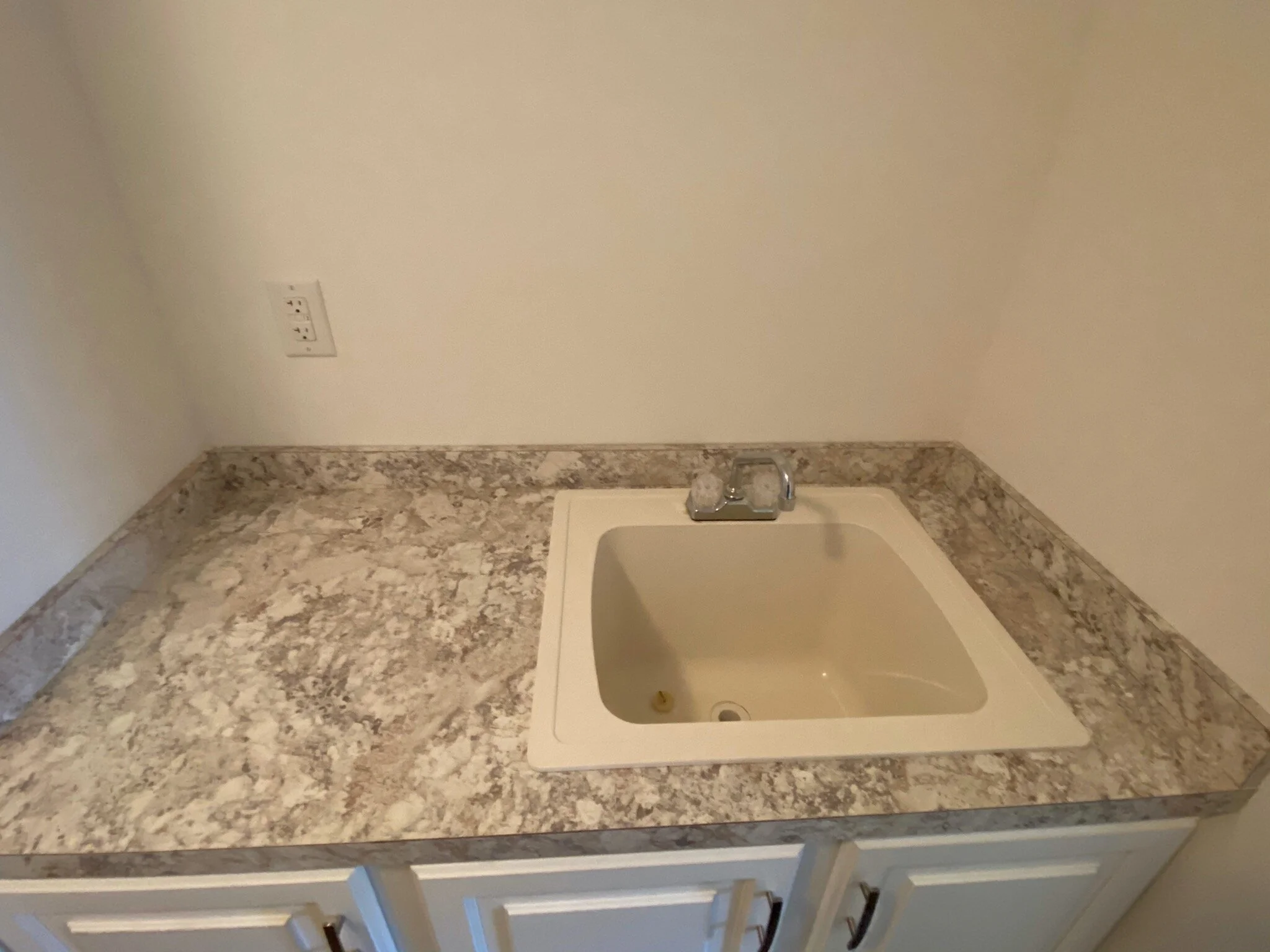 164 Glenridge Drive - 8 of 16.jpeg