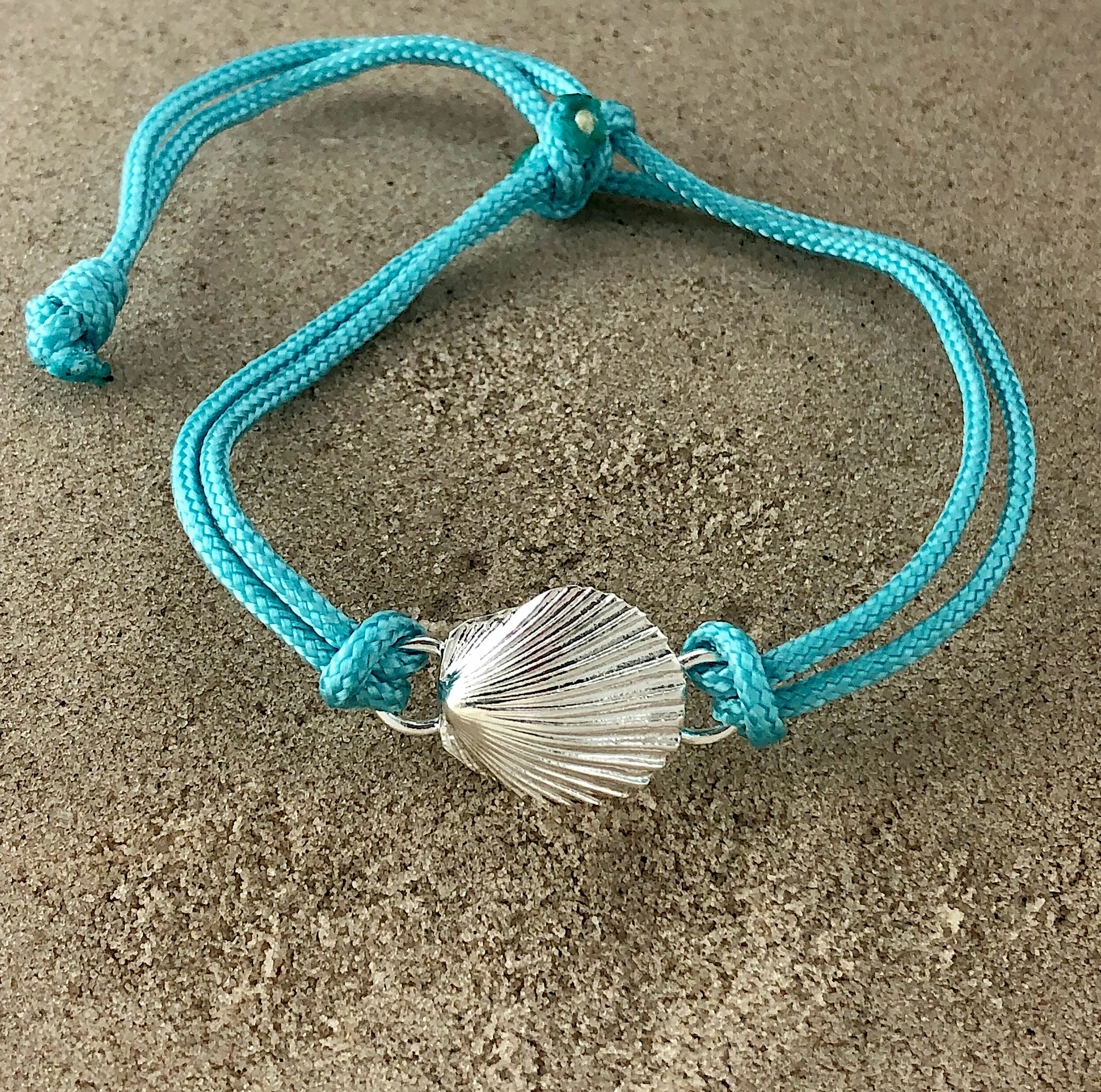 Adjustable Scallop Bracelet