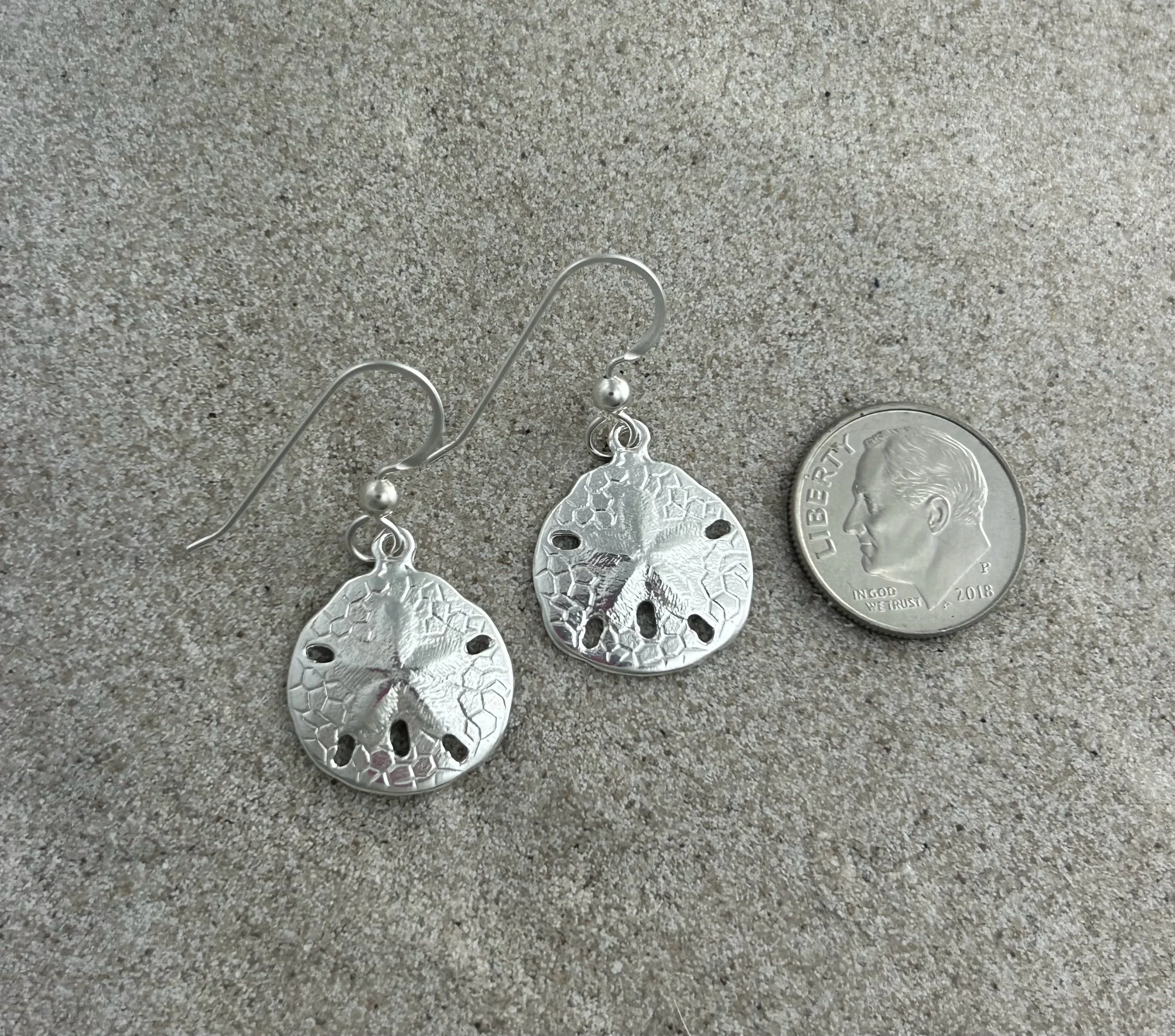 Medium Sand Dollar — M&D Fine Jewelry