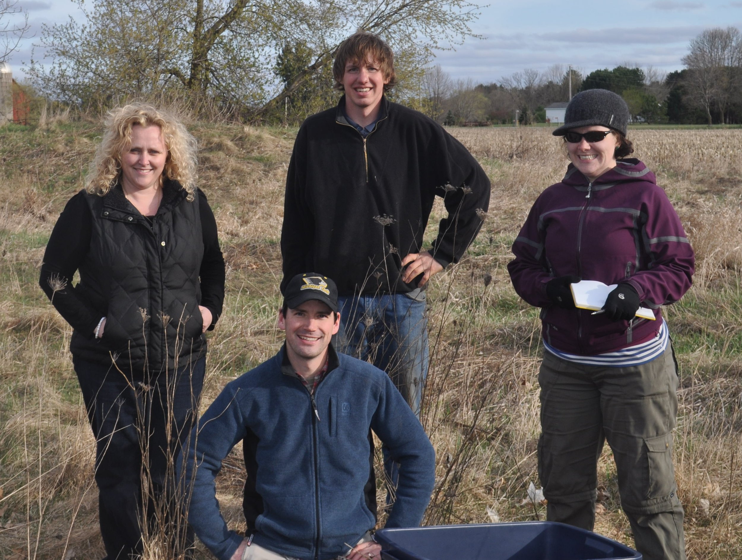 Mayor & Field team, Clintonville, WI - MTU seismo-acoustic deployment - March 2012 