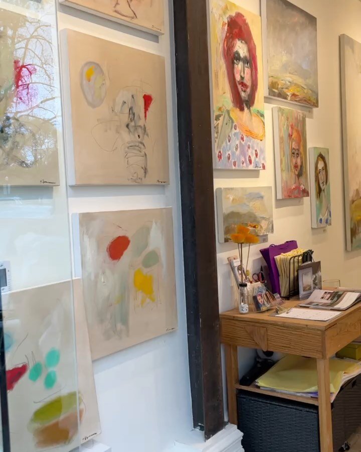 GALLERY REHANG

📍visit us 101a Plaza Street, Healdsburg, CA 95448

Available artwork bradfordbrenner.com &gt;&gt;&gt; link to website in bio @bradfordbrennerart 

#gallery #art #healdsburg #sonoma #healdsburgplaza