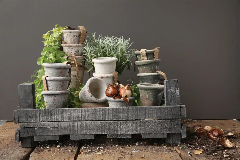 4%22 Round x 3-1:2%22H Clay Pot, Distressed Finish, 4 Colors.jpg