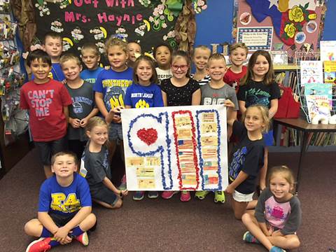 Jennifer Haynie’s 2 nd Grade Class at Everett Elementary