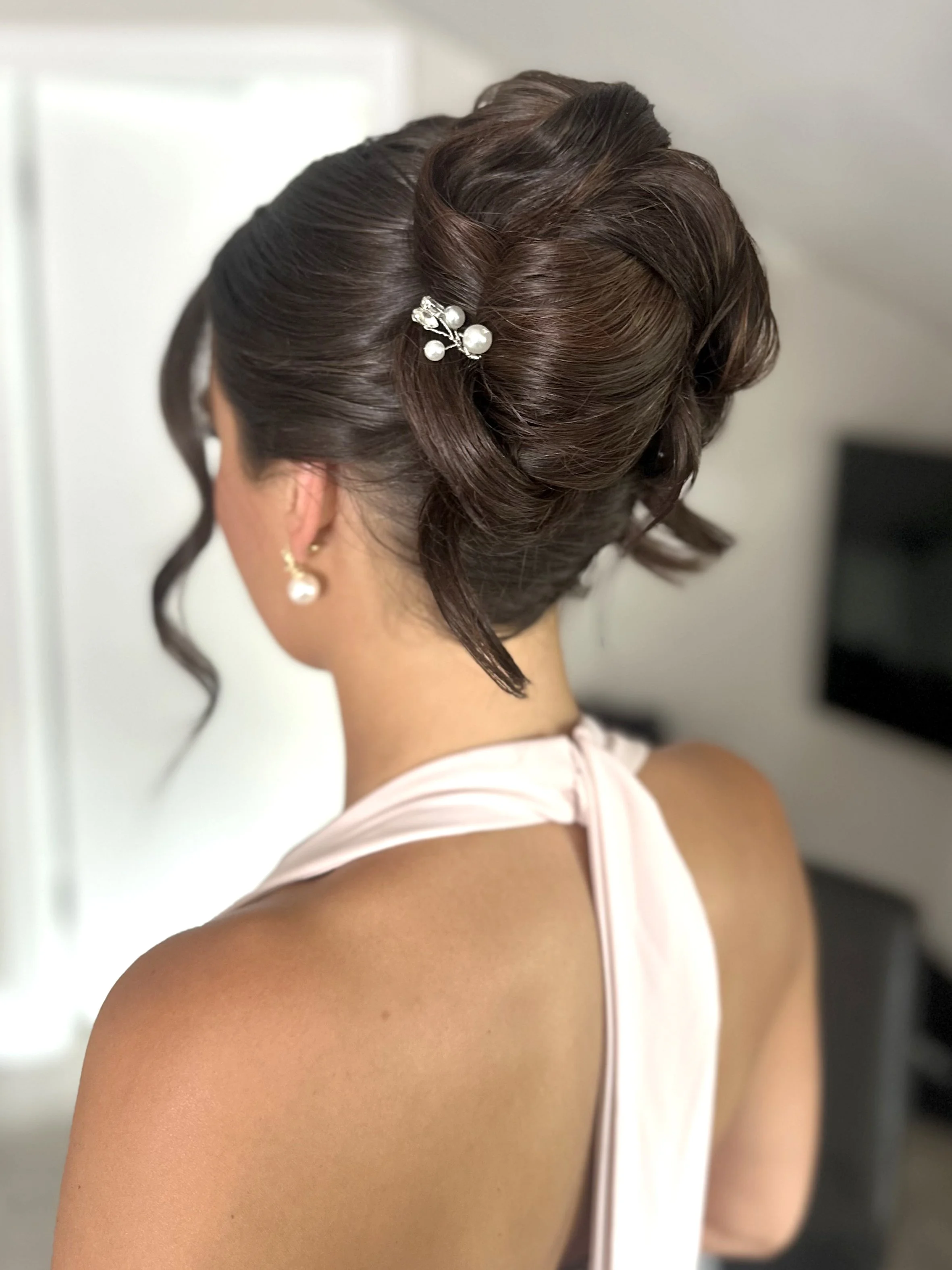 Bridal-hair-makeup-cotswolds-midlands-03.jpeg