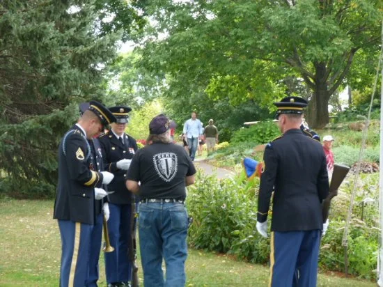  Honor Guard 