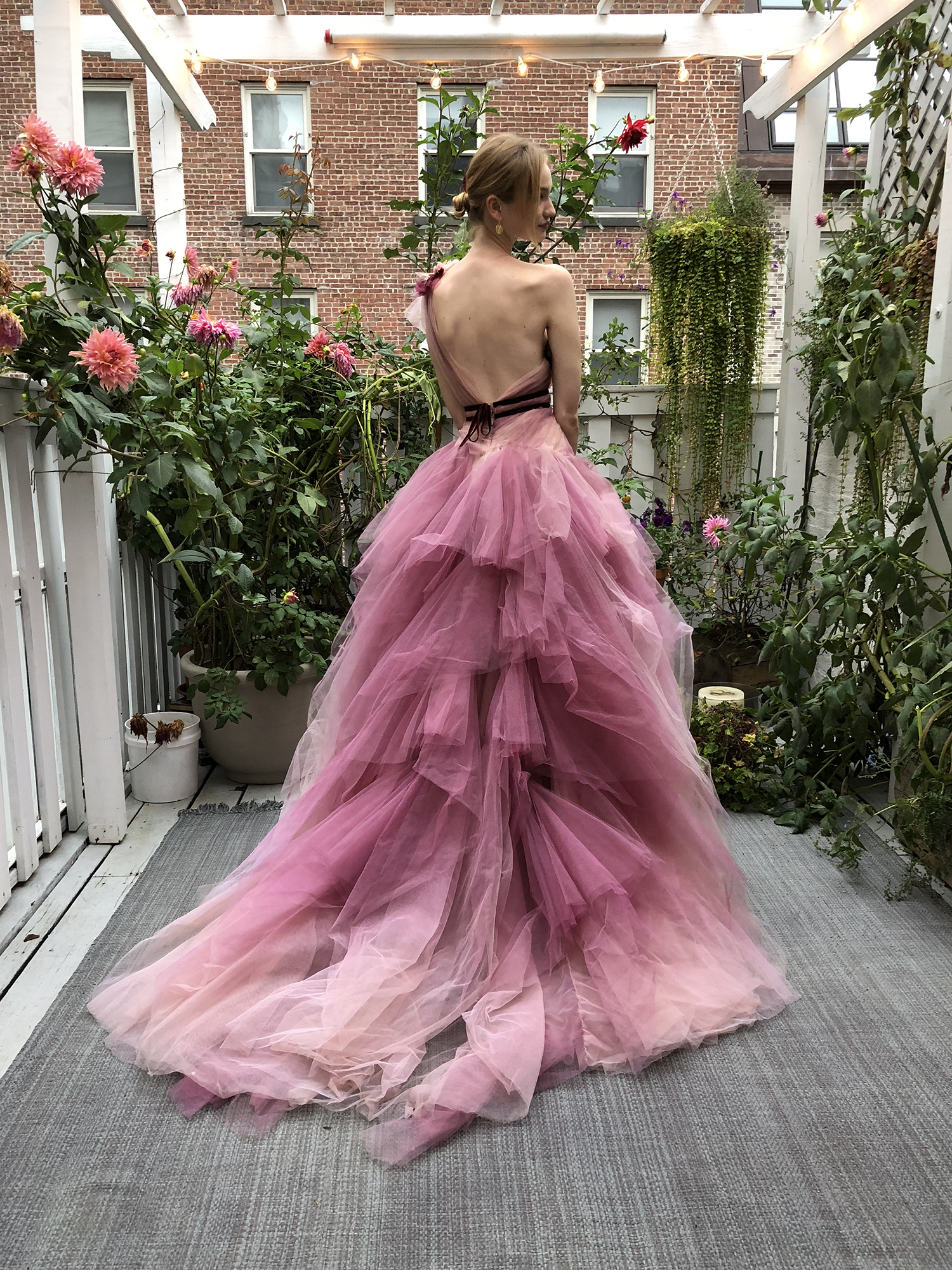  The impossibly tall and gorgeous  Clara McSweeny , wearing a stunning  Marchesa  gown. 