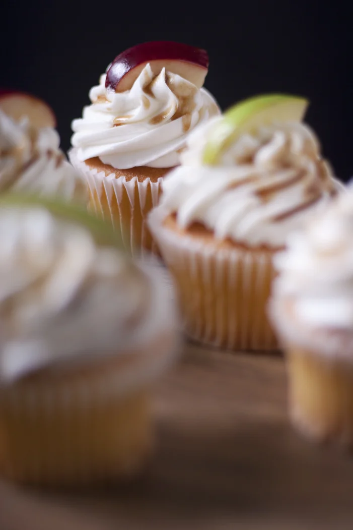 erikjimenez_cupcakes_shallow.jpg