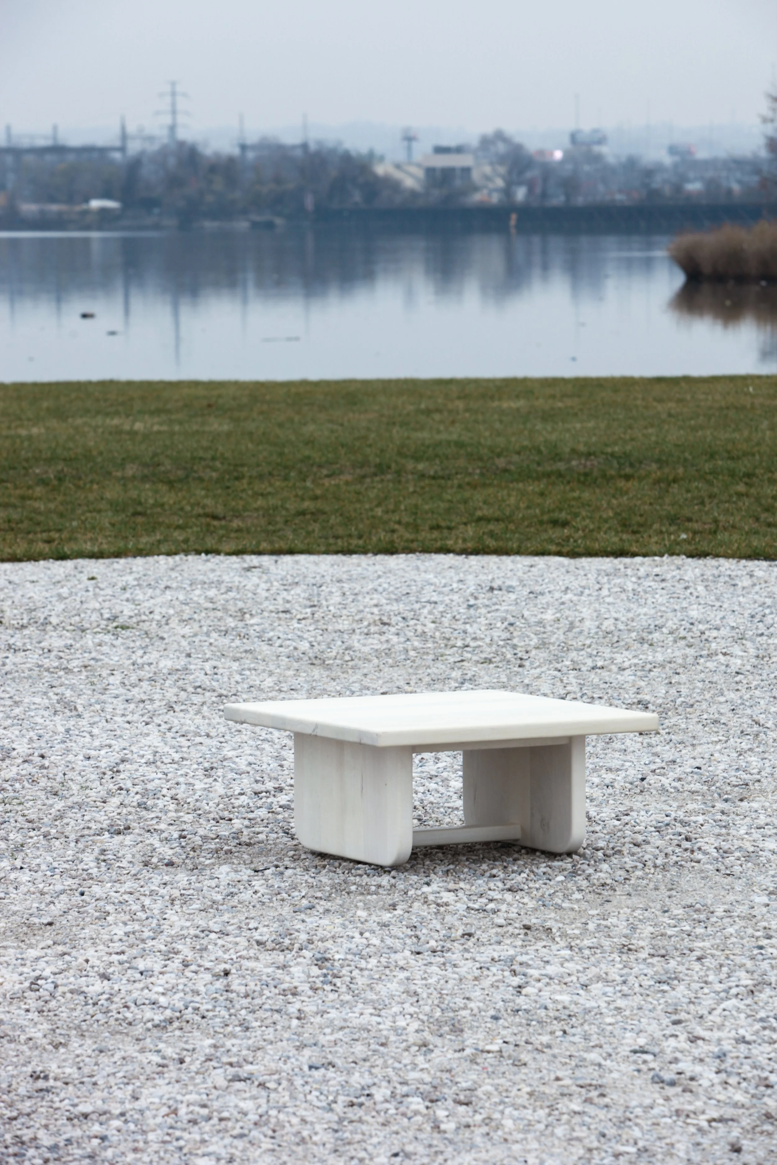 The Lyla Table
