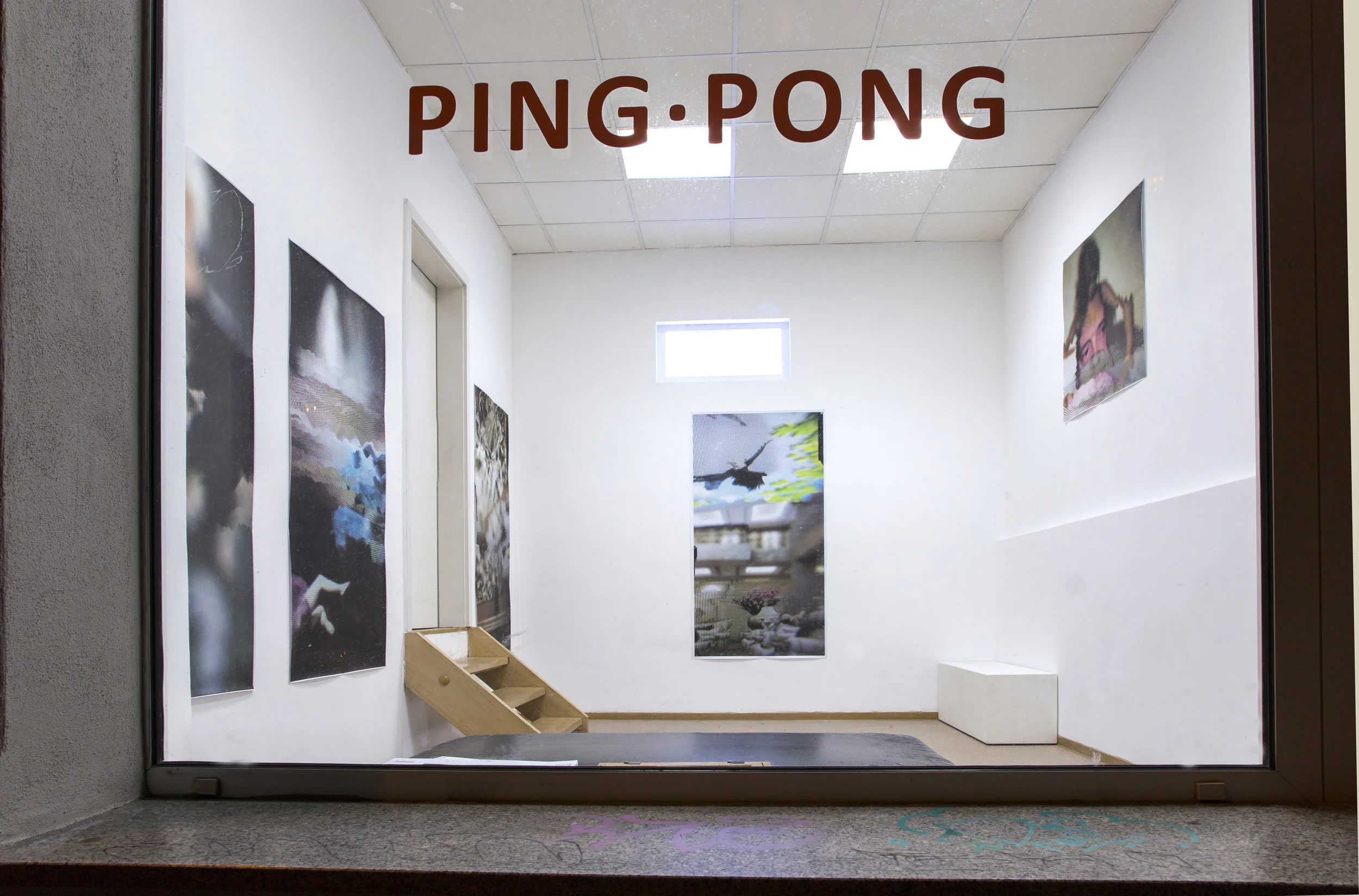 REAL Images of American History Kunstraum PING PONG Leipzig, Germany December 2017 (Photo Credit: Lenka Lukačovičová)