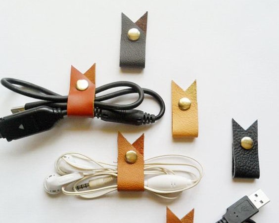 Earphone Cord Organizer by Pecha Leather
