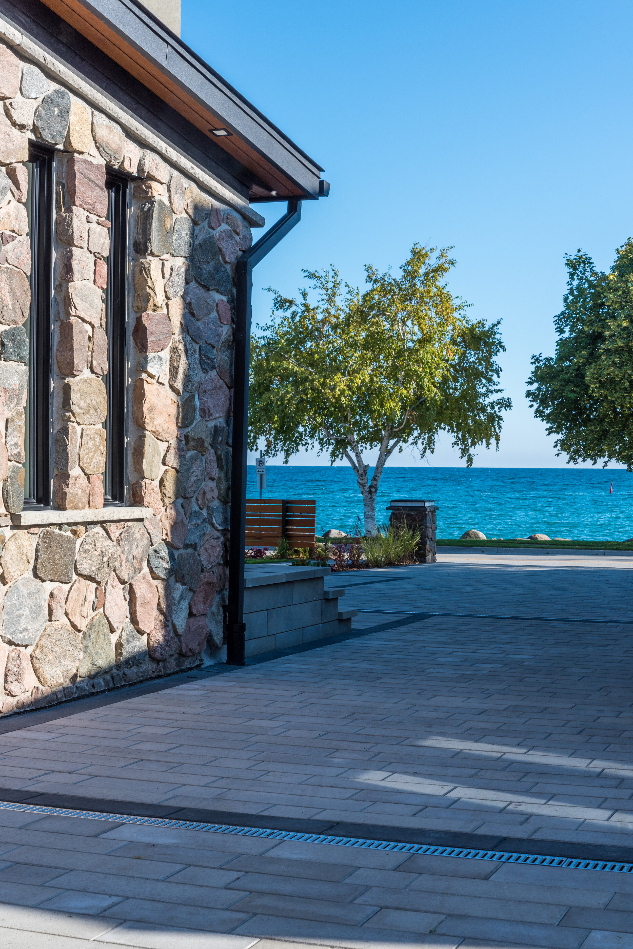 driveway view_6729.jpg