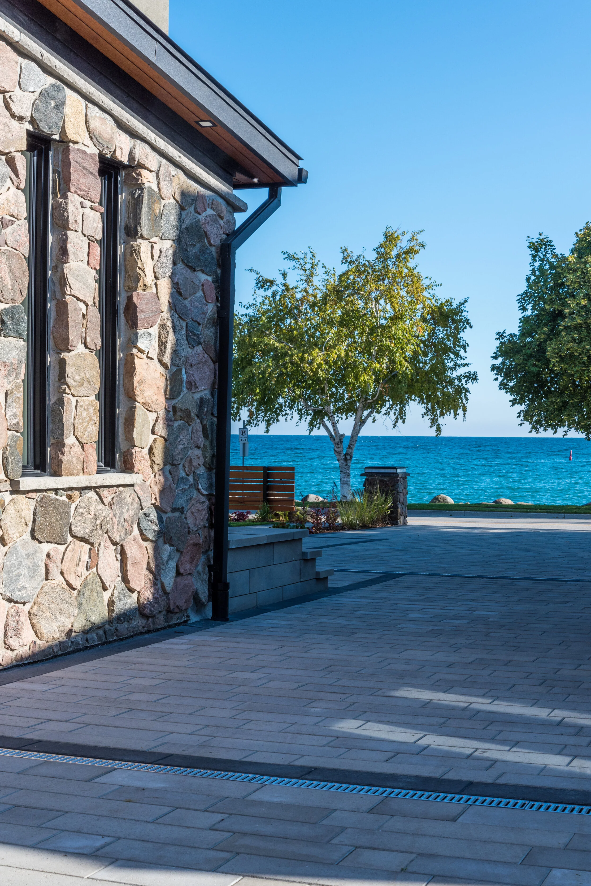 driveway view_6729.jpg