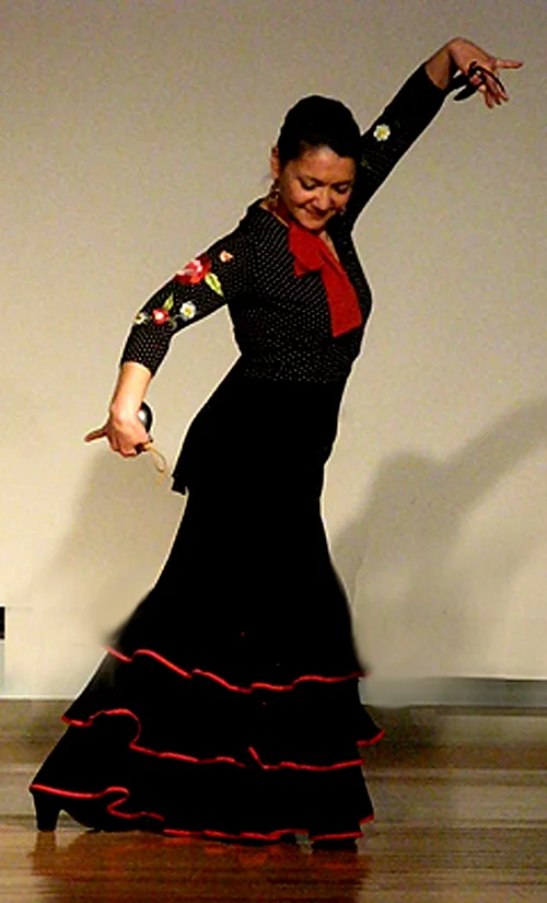Ole! Flamenco!  Dramatic Dance Brings Out The Gypsy In Everyone