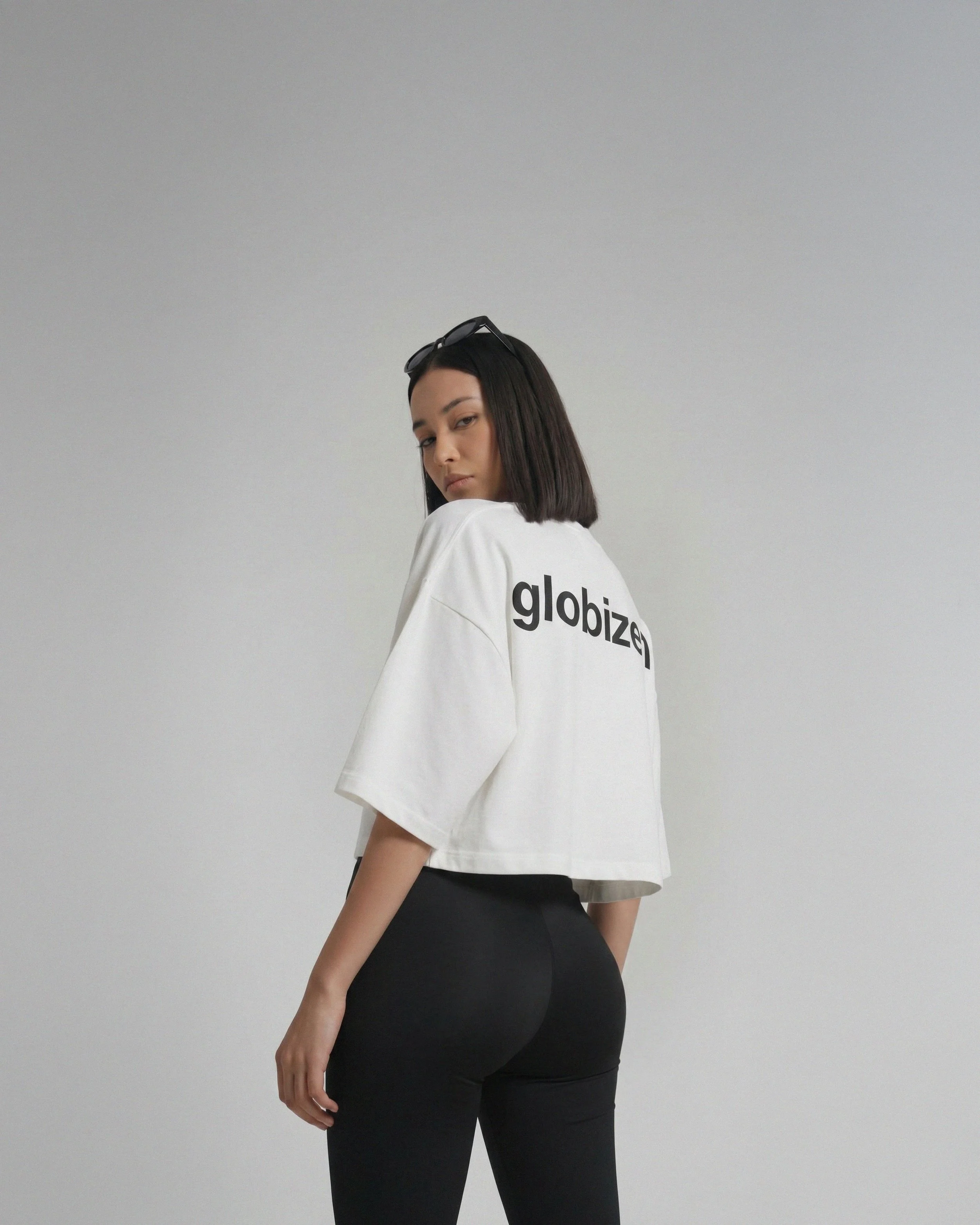 create_a_new_fashion_pose_202605231758.jpeg