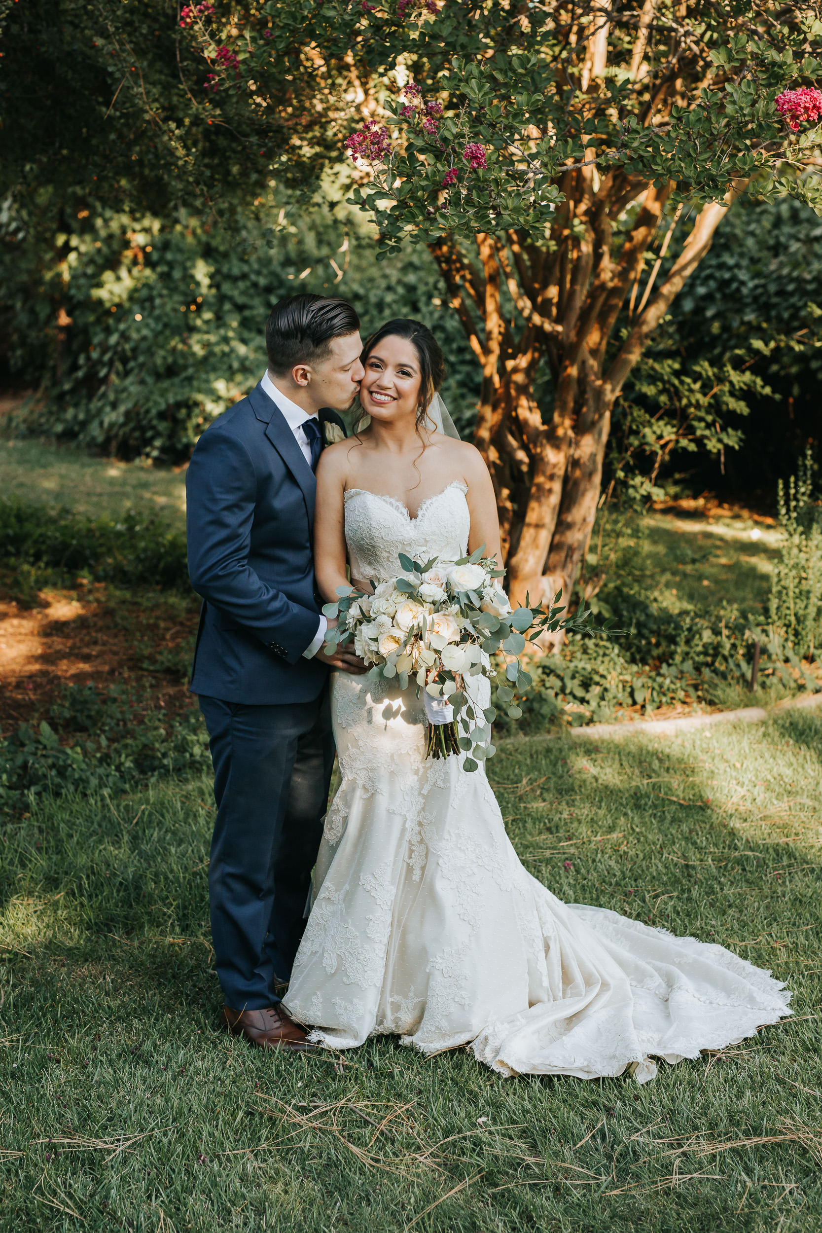 42Priscilla&NickMonteVerdeInn-.jpg