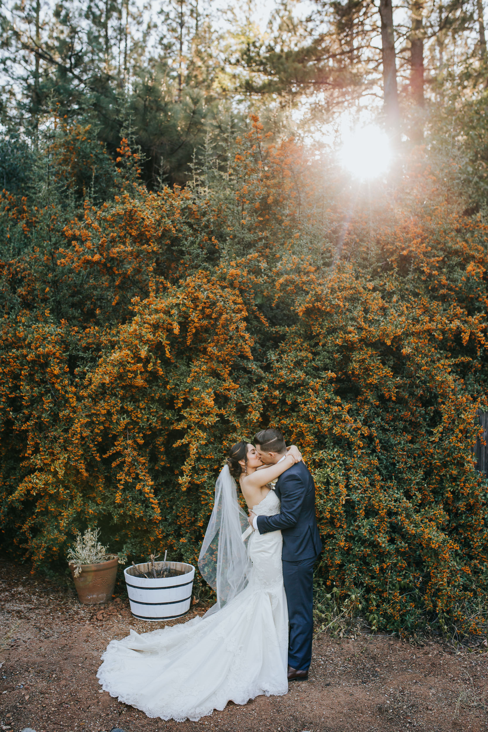 58Priscilla&NickMonteVerdeInn-.jpg