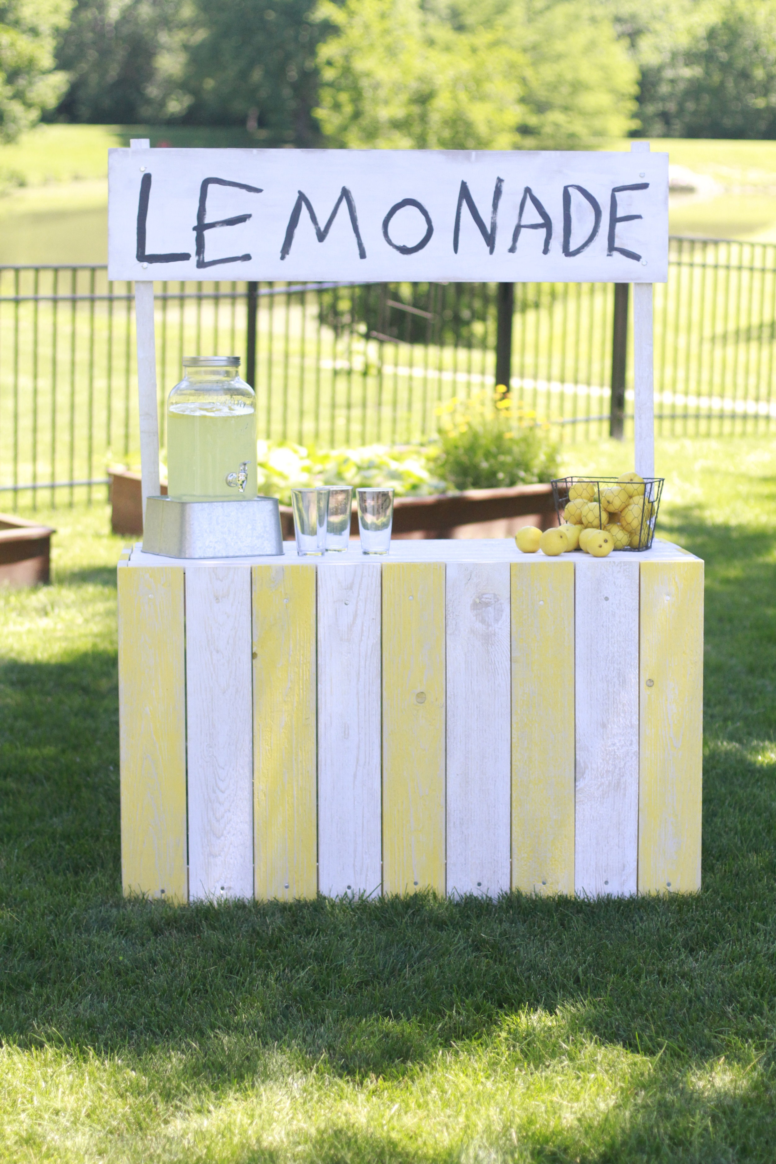 How to Build a Vintage Country Chic Lemonade Stand — Philip Miller Furniture