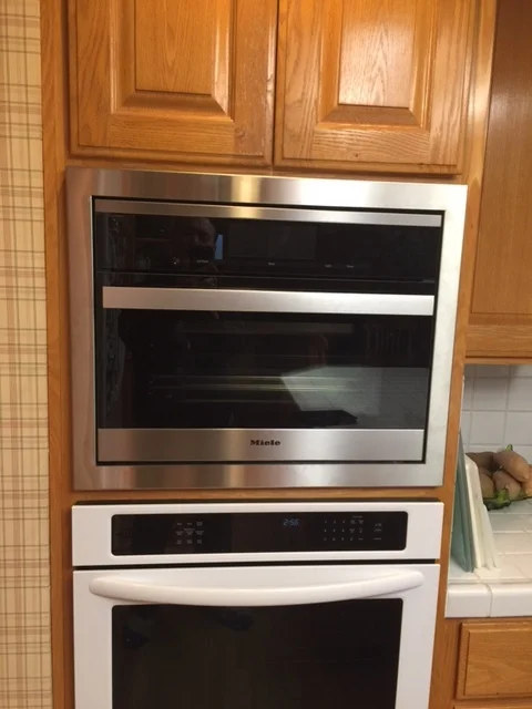 Miele Combi-Steam Oven Trim Kit, model # DGC 6800 XL.jpg