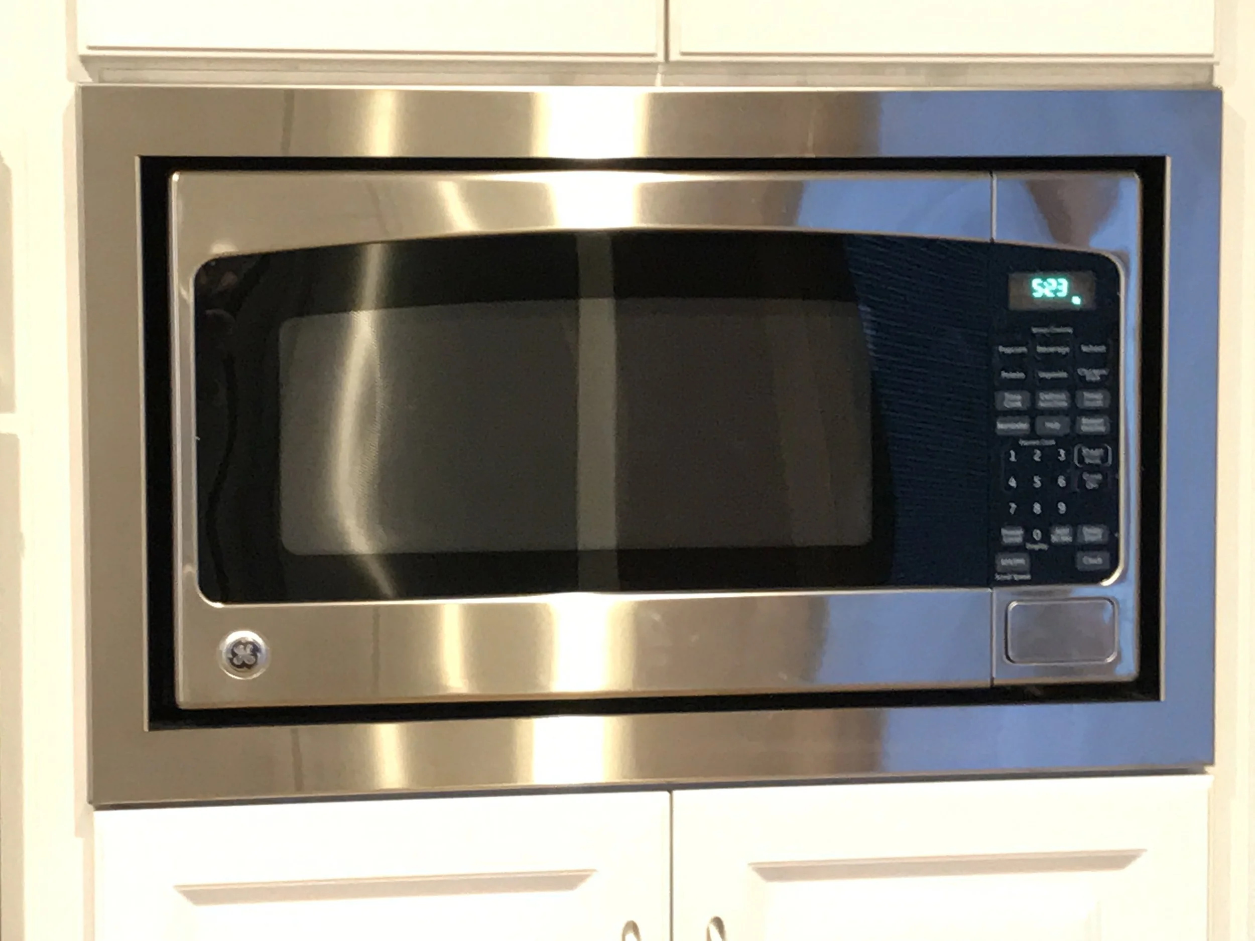GE microwave, model # JES2051SN2SS