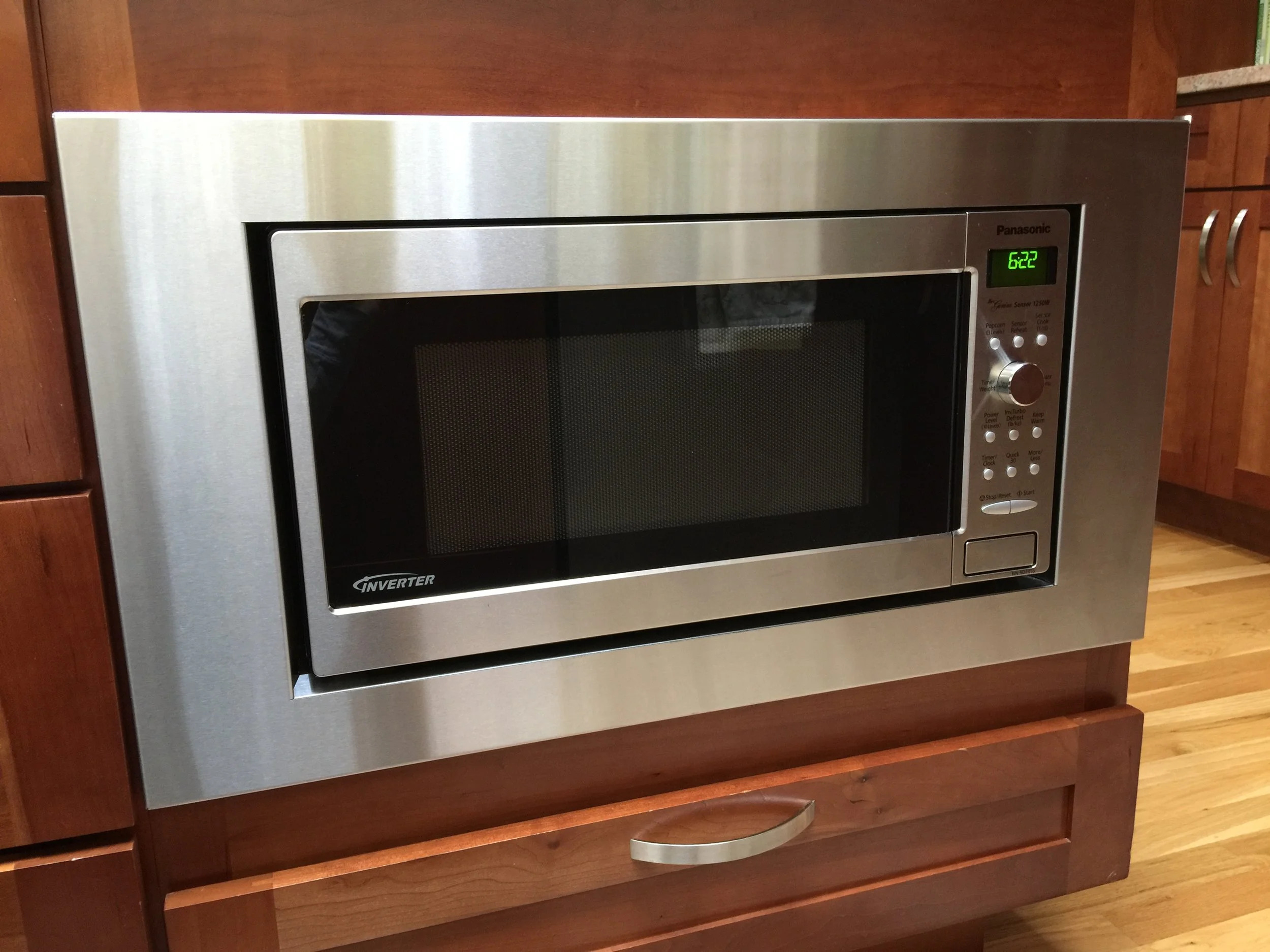 Panasonic microwave, model # NN-SD745S