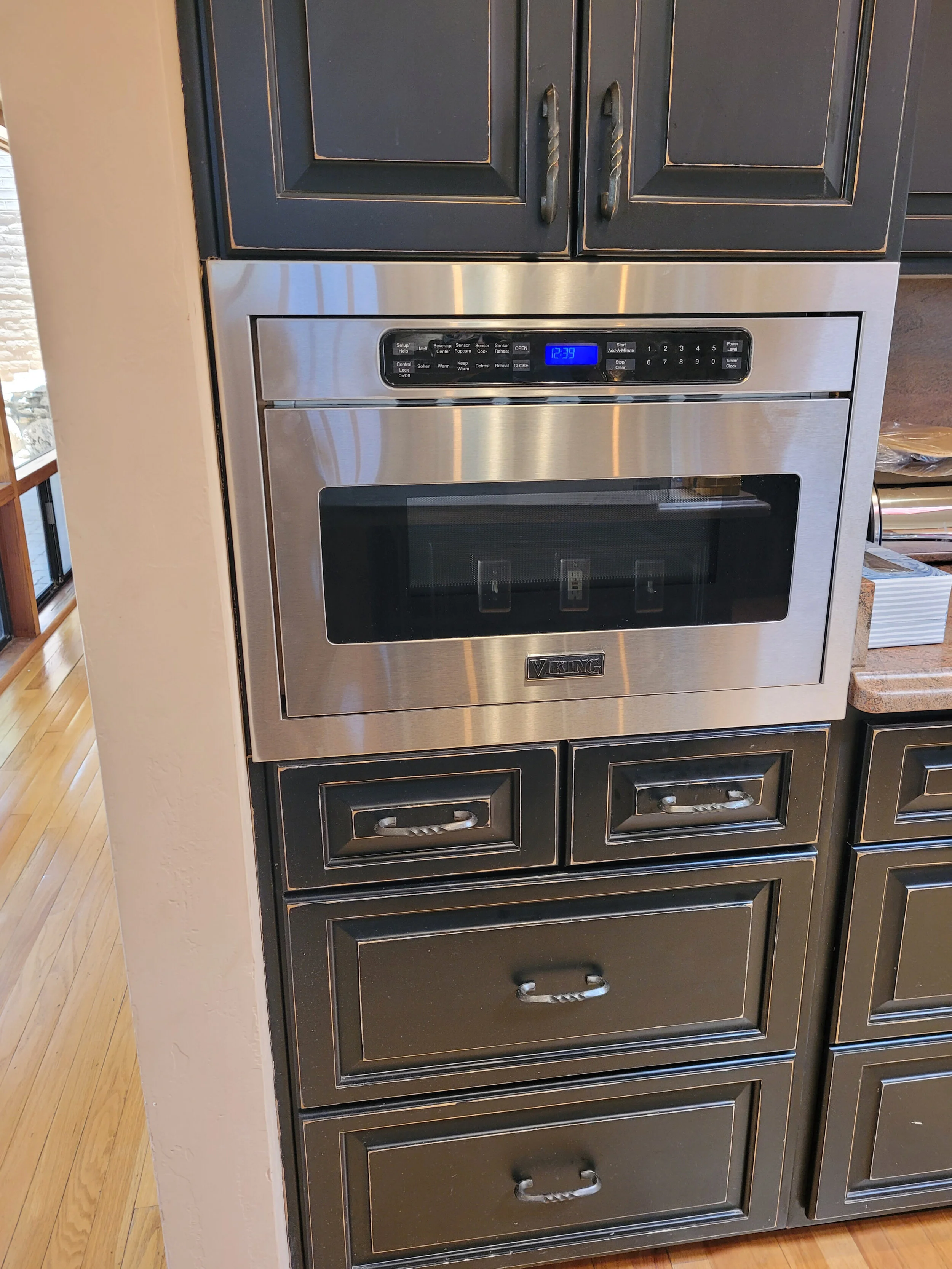 (27%22) Standard trim kit for a Viking microwave drawer,model # VMOD5240.jpeg